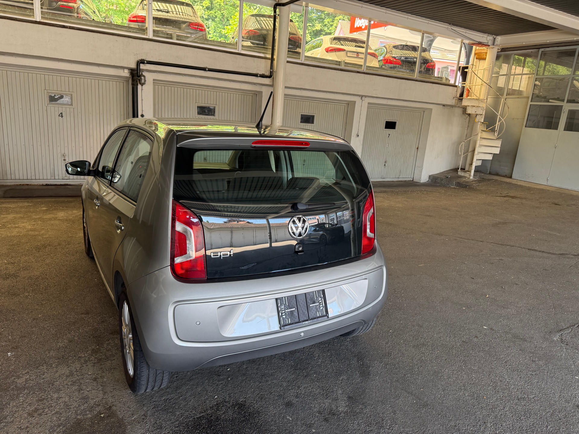 VW Up 1.0 BMT high up ASG-image-4