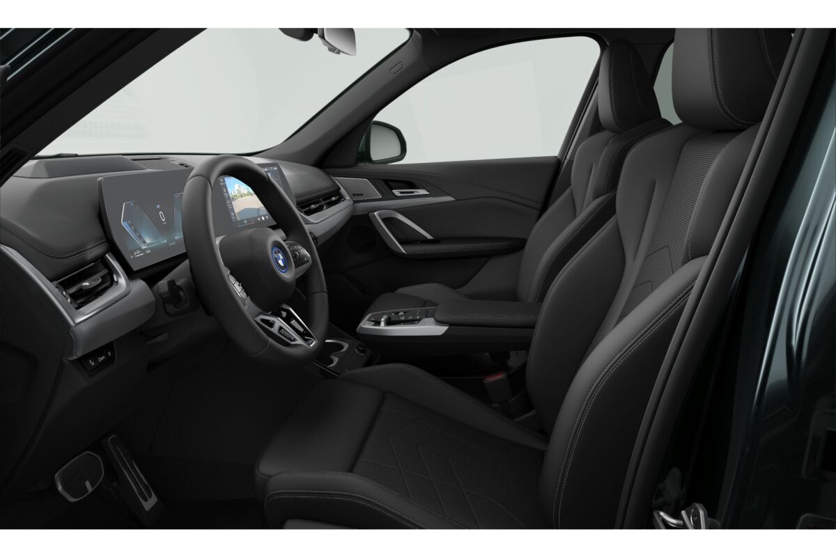 BMW X1 30e M Sport xDrive U11 (CH) AHK 1.8T-showroom-element-2