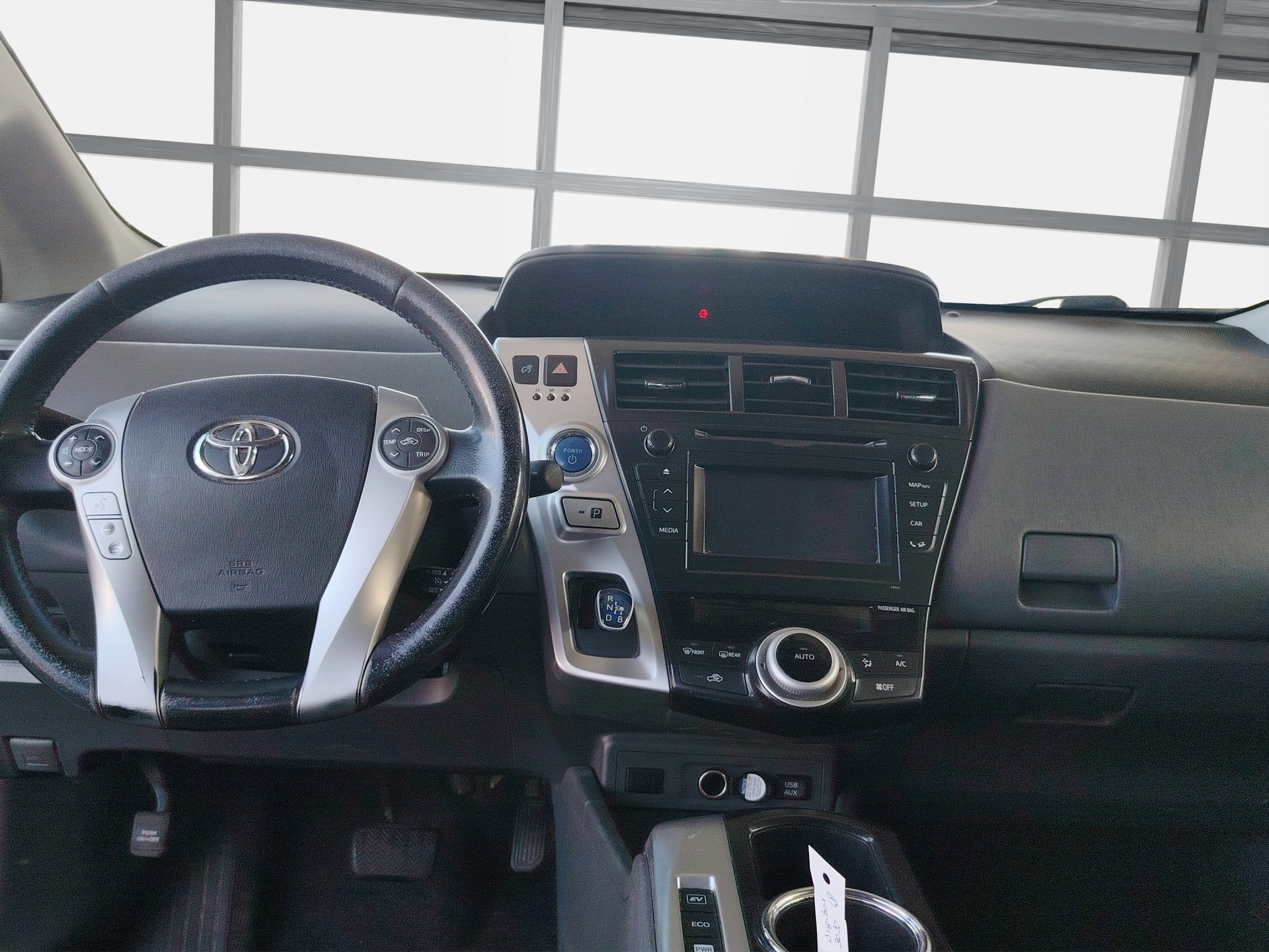 TOYOTA Prius+ 1.8 VVT-i HSD Luna-image-10