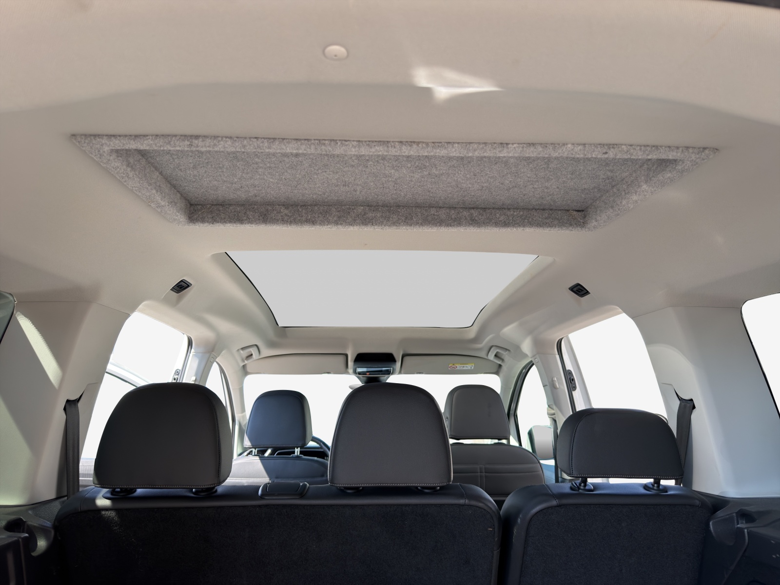 VW Caddy 2.0 TDI Style DSG-image-13