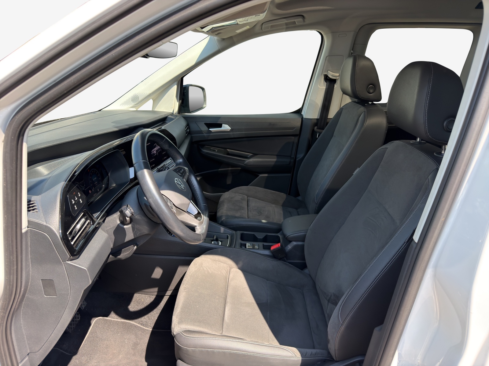 VW Caddy 2.0 TDI Style DSG-image-7