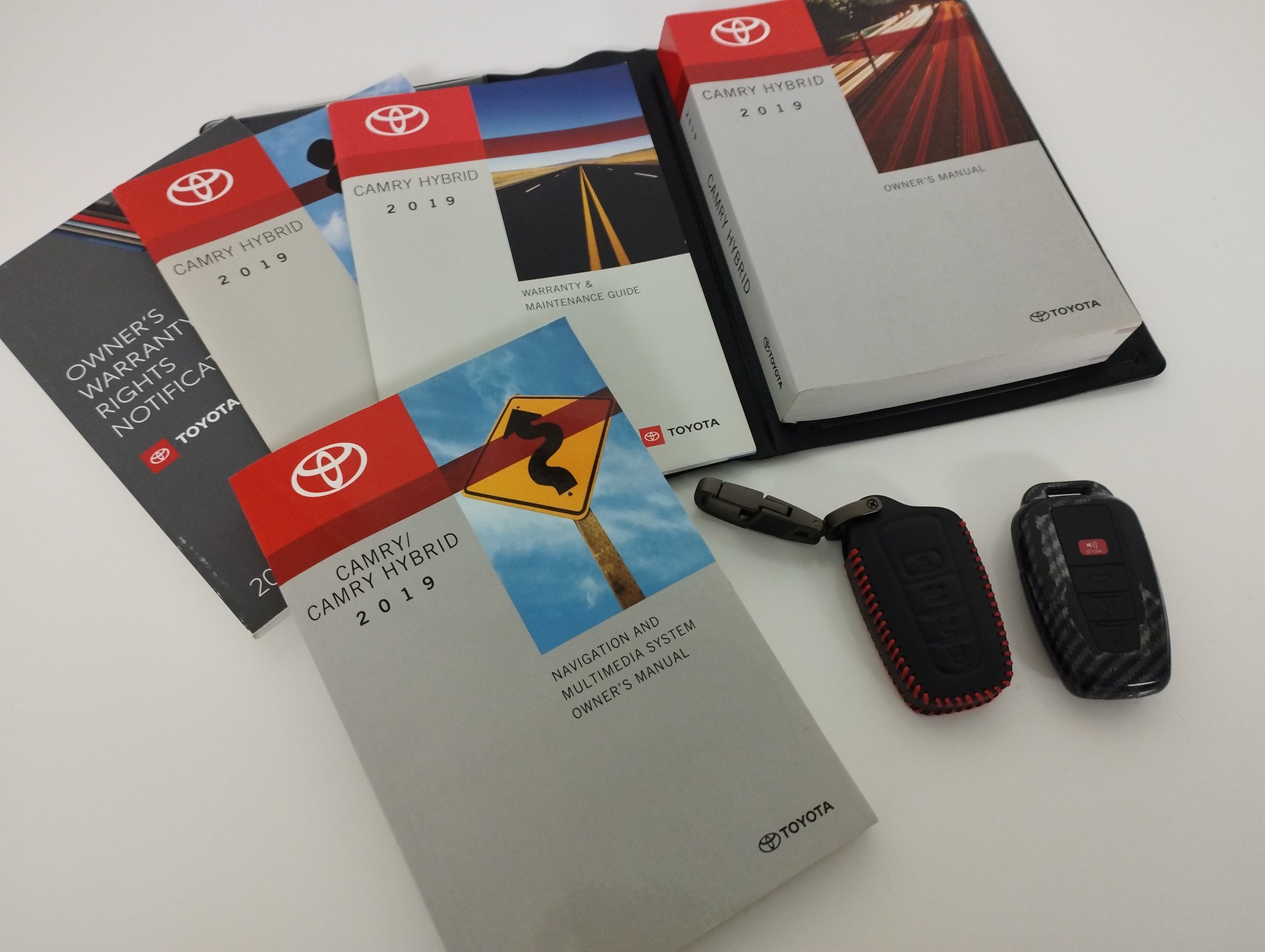 TOYOTA 2.5 HSD Premium-image-11