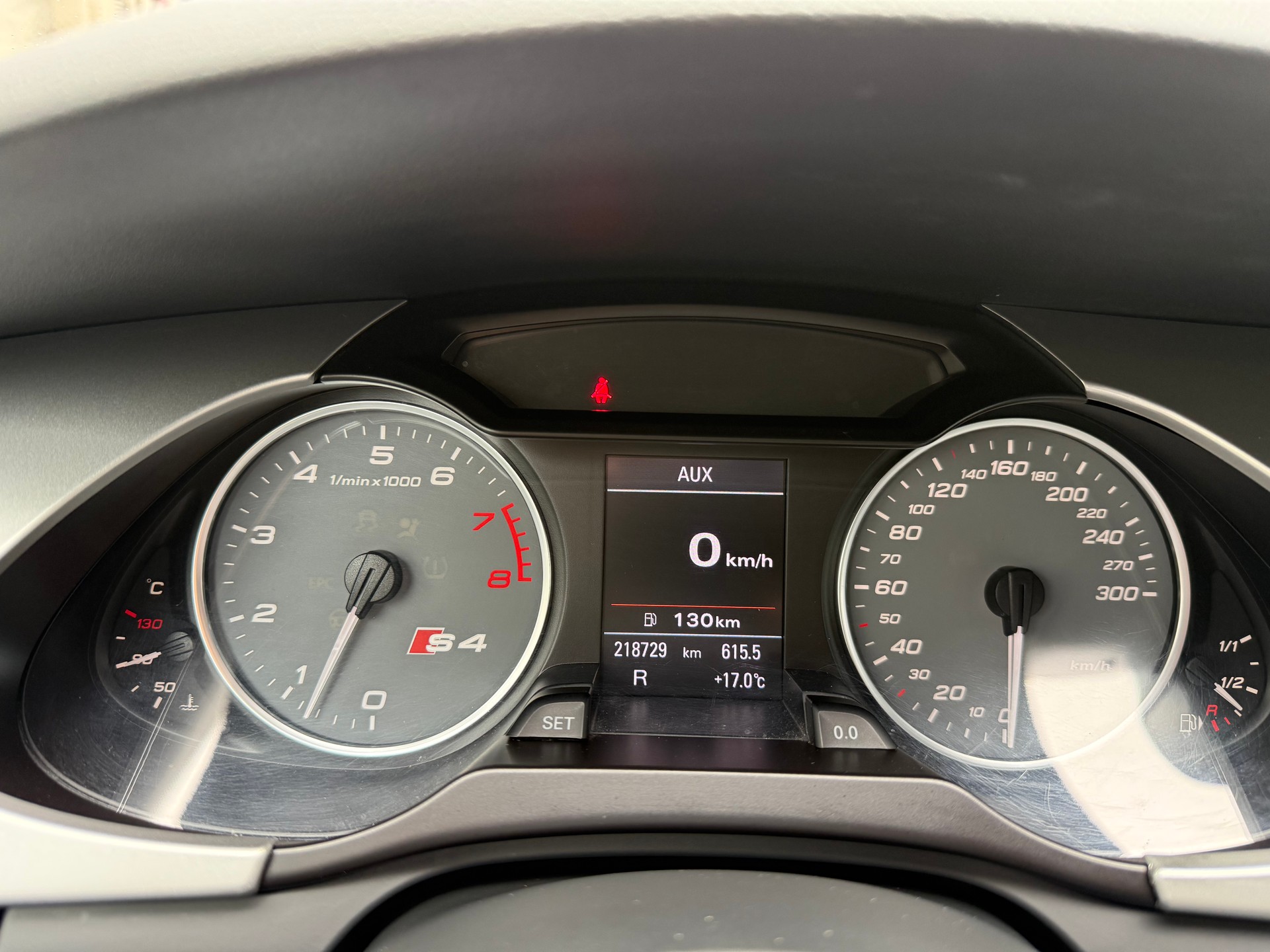 AUDI S4 Avant 3.0 TFSI quattro S-tronic *CH Fahrzeug *APR Ansaugrohr *Sportfilter *CarPlay *Rückfahrkamera *Spurwechsel Assist.-image-12