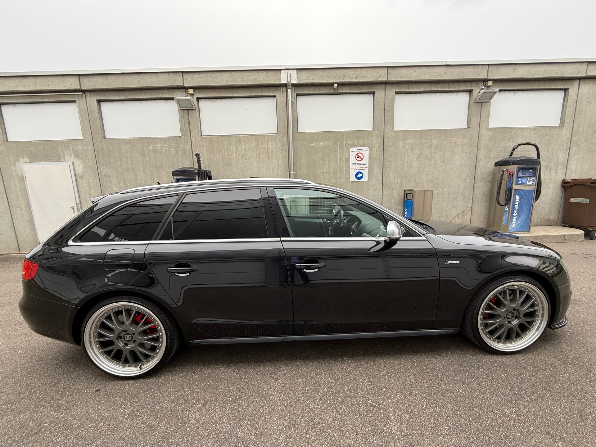 AUDI S4 Avant 3.0 TFSI quattro S-tronic *CH Fahrzeug *APR Ansaugrohr *Sportfilter *CarPlay *Rückfahrkamera *Spurwechsel Assist.-image-2
