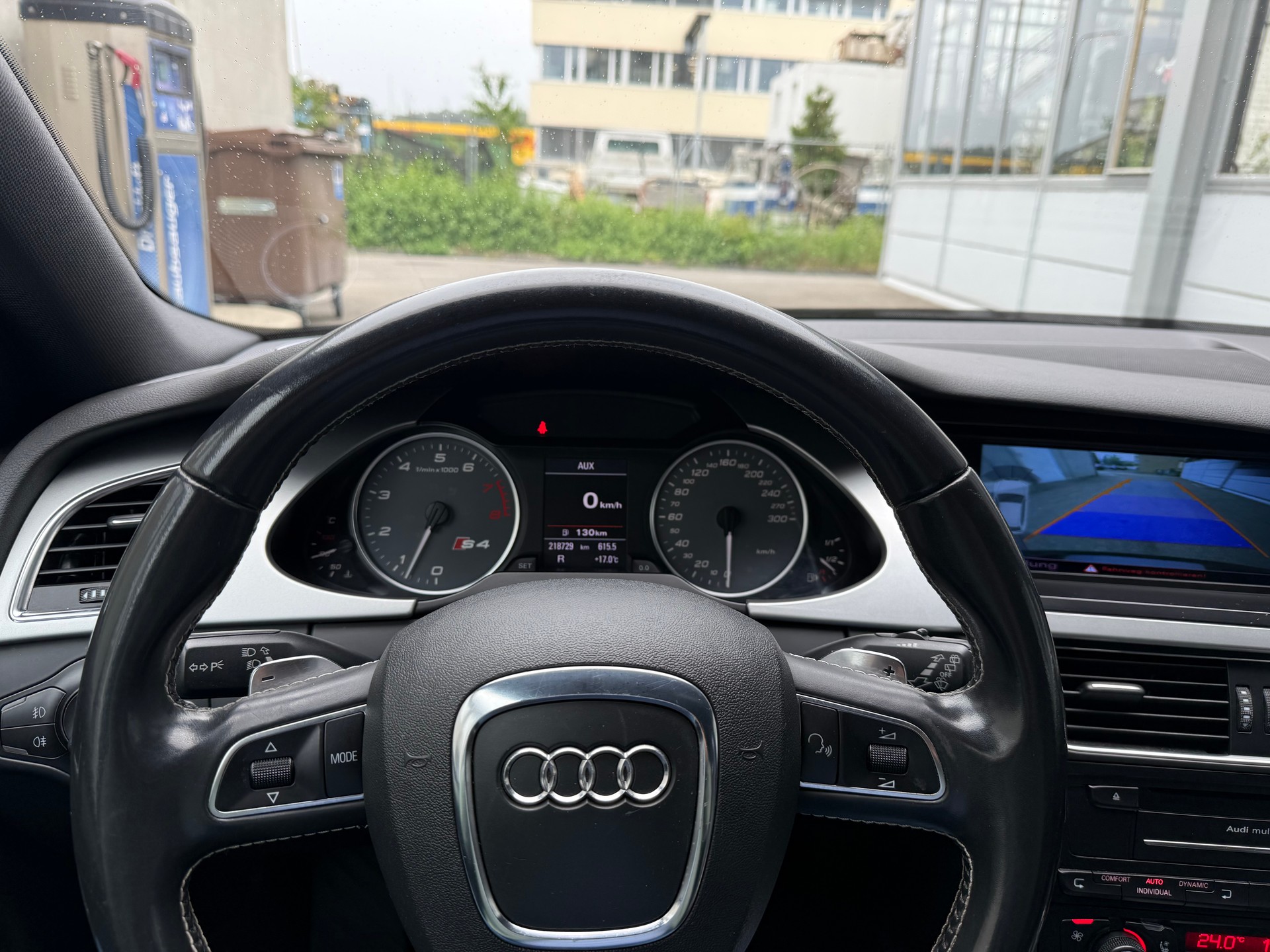 AUDI S4 Avant 3.0 TFSI quattro S-tronic *CH Fahrzeug *APR Ansaugrohr *Sportfilter *CarPlay *Rückfahrkamera *Spurwechsel Assist.-image-13