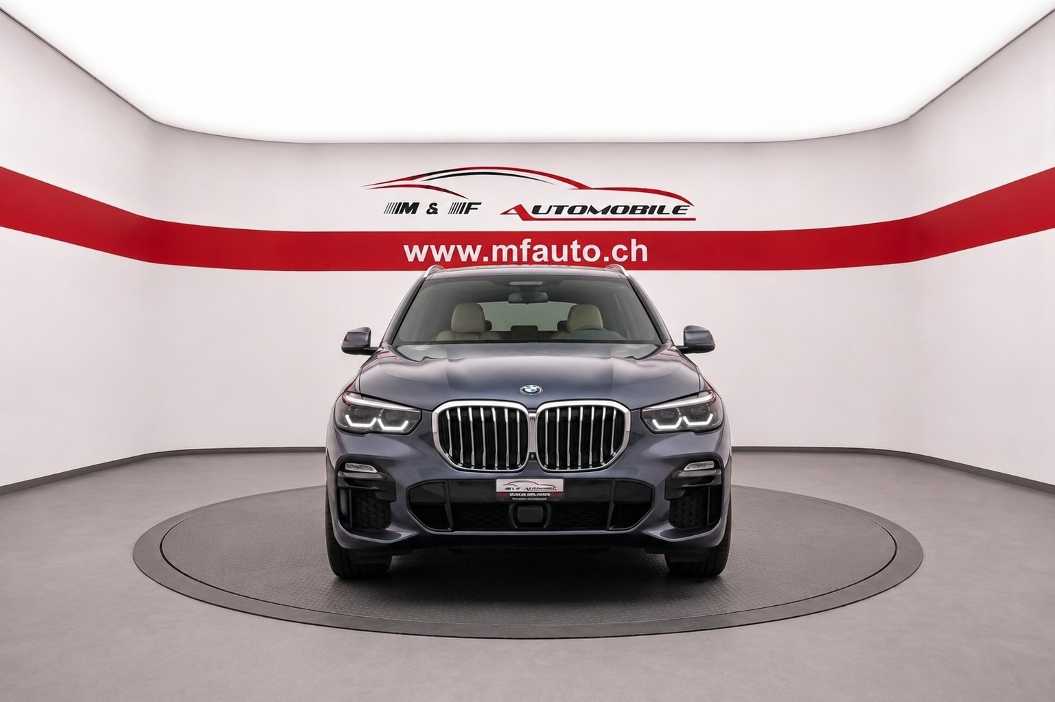 BMW X5 45e xDrive SAG CH FAHRZEUG-image-2