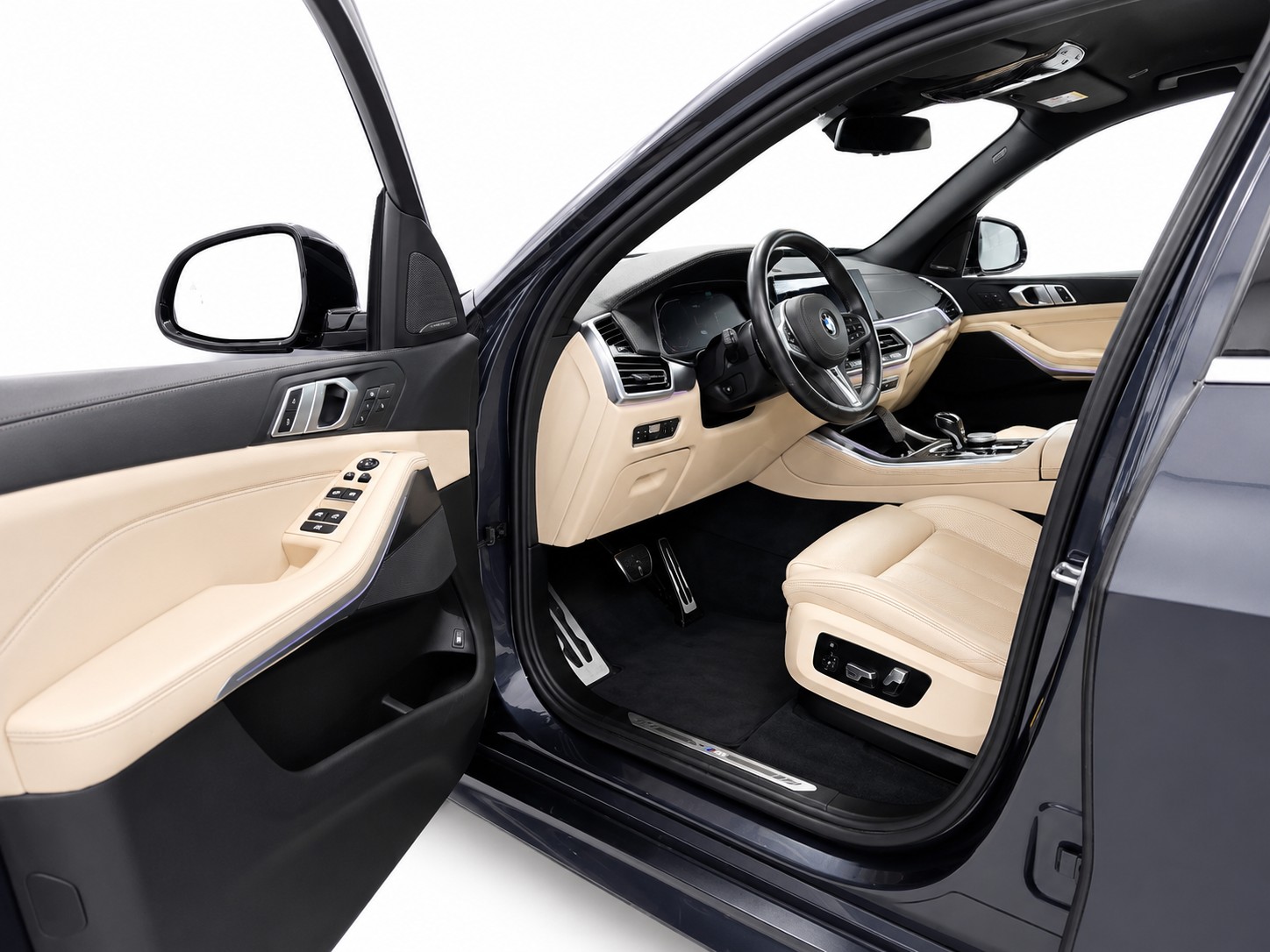 BMW X5 45e xDrive SAG CH FAHRZEUG-image-3