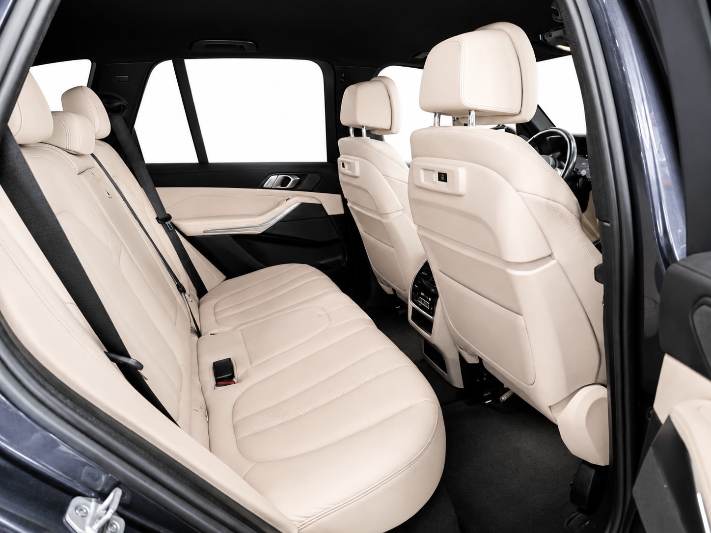 BMW X5 45e xDrive SAG CH FAHRZEUG-image-9