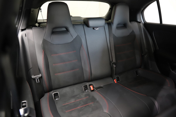 MERCEDES-BENZ A 200 7G-DCT-image-10