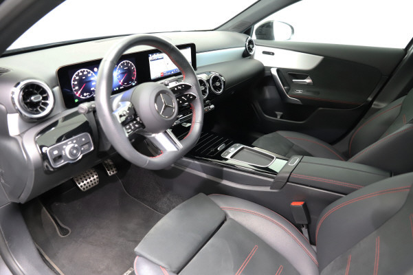 MERCEDES-BENZ A 200 7G-DCT-image-7