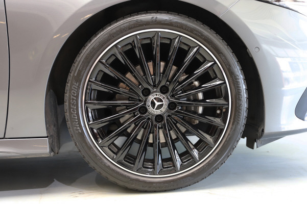 MERCEDES-BENZ A 200 7G-DCT-image-12