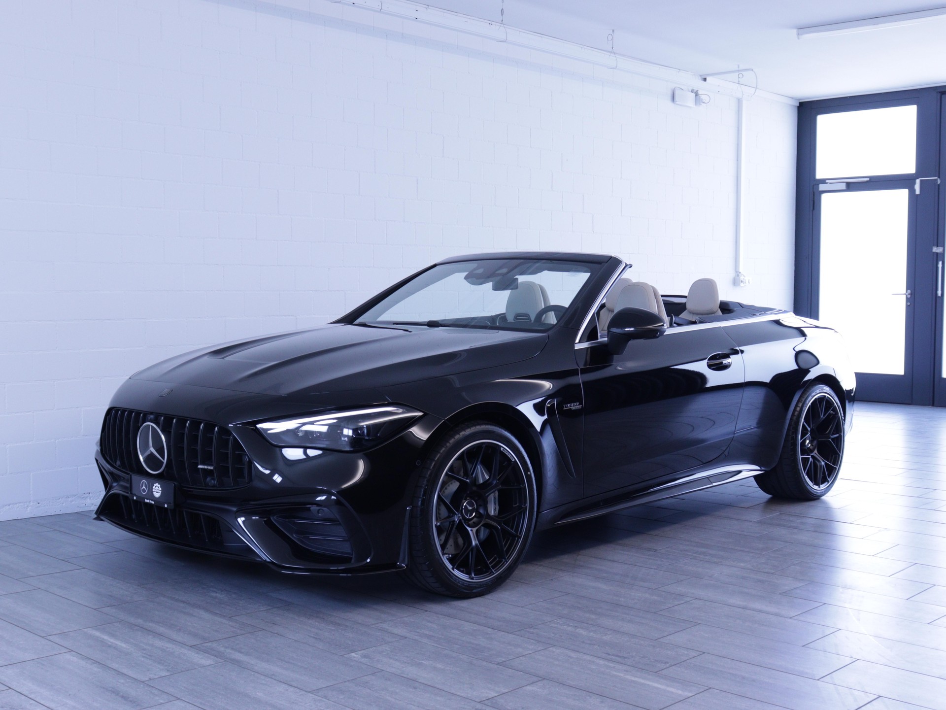 MERCEDES-BENZ CLE 53 AMG 4matic+ Cabriolet-image-0