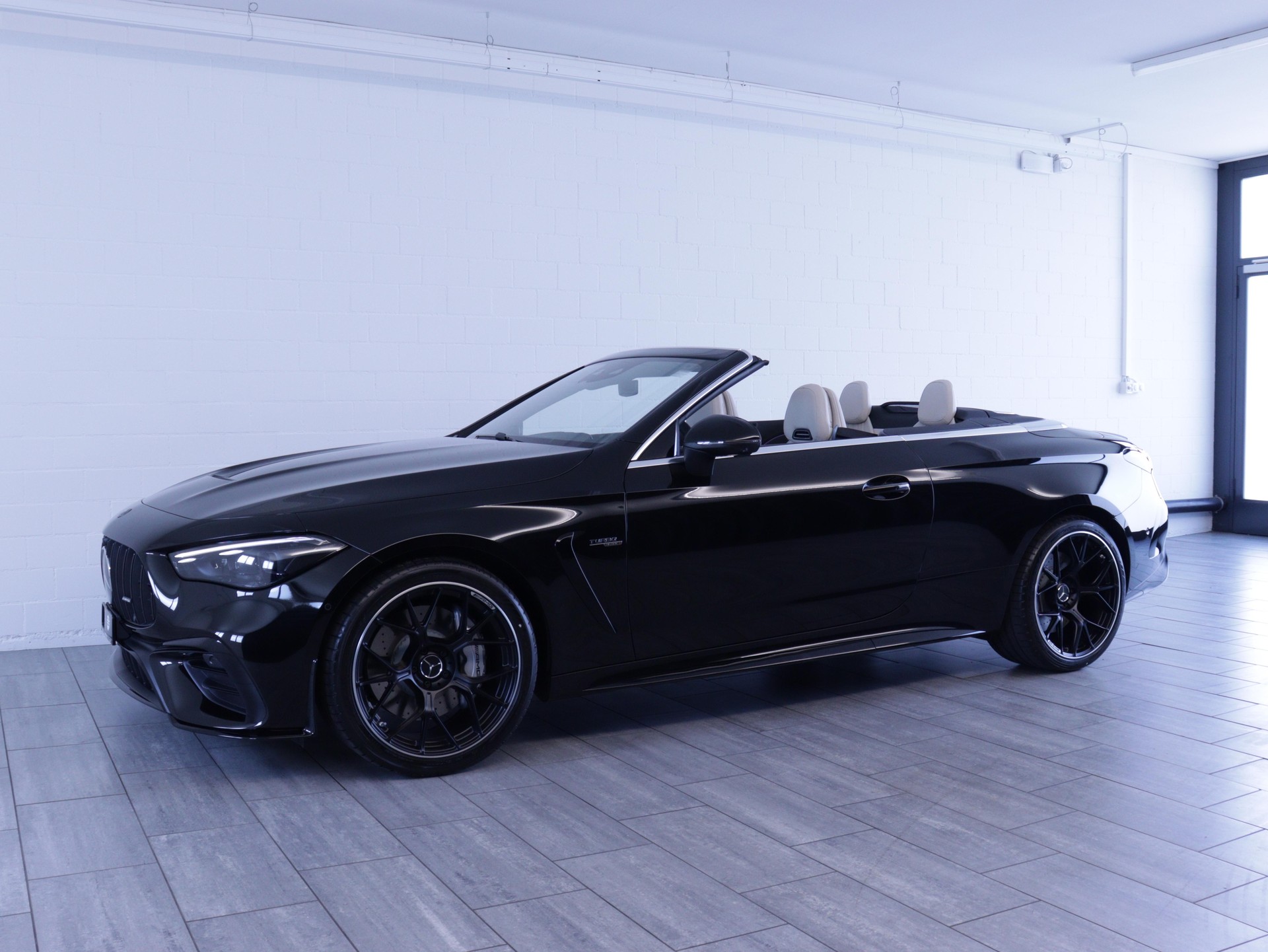 MERCEDES-BENZ CLE 53 AMG 4matic+ Cabriolet-image-1