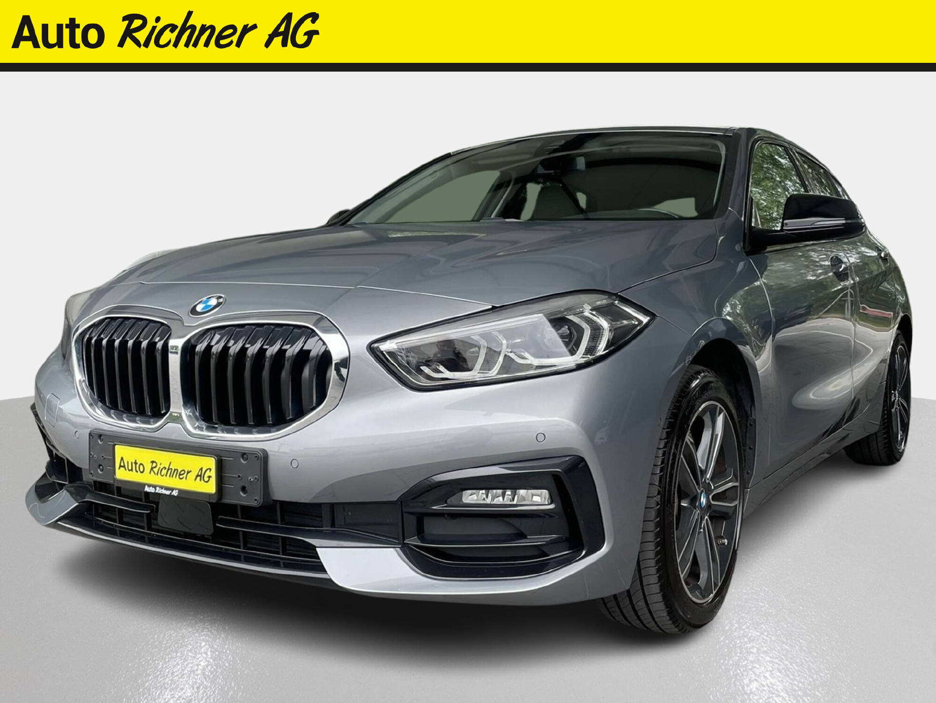 BMW 118i-image-1