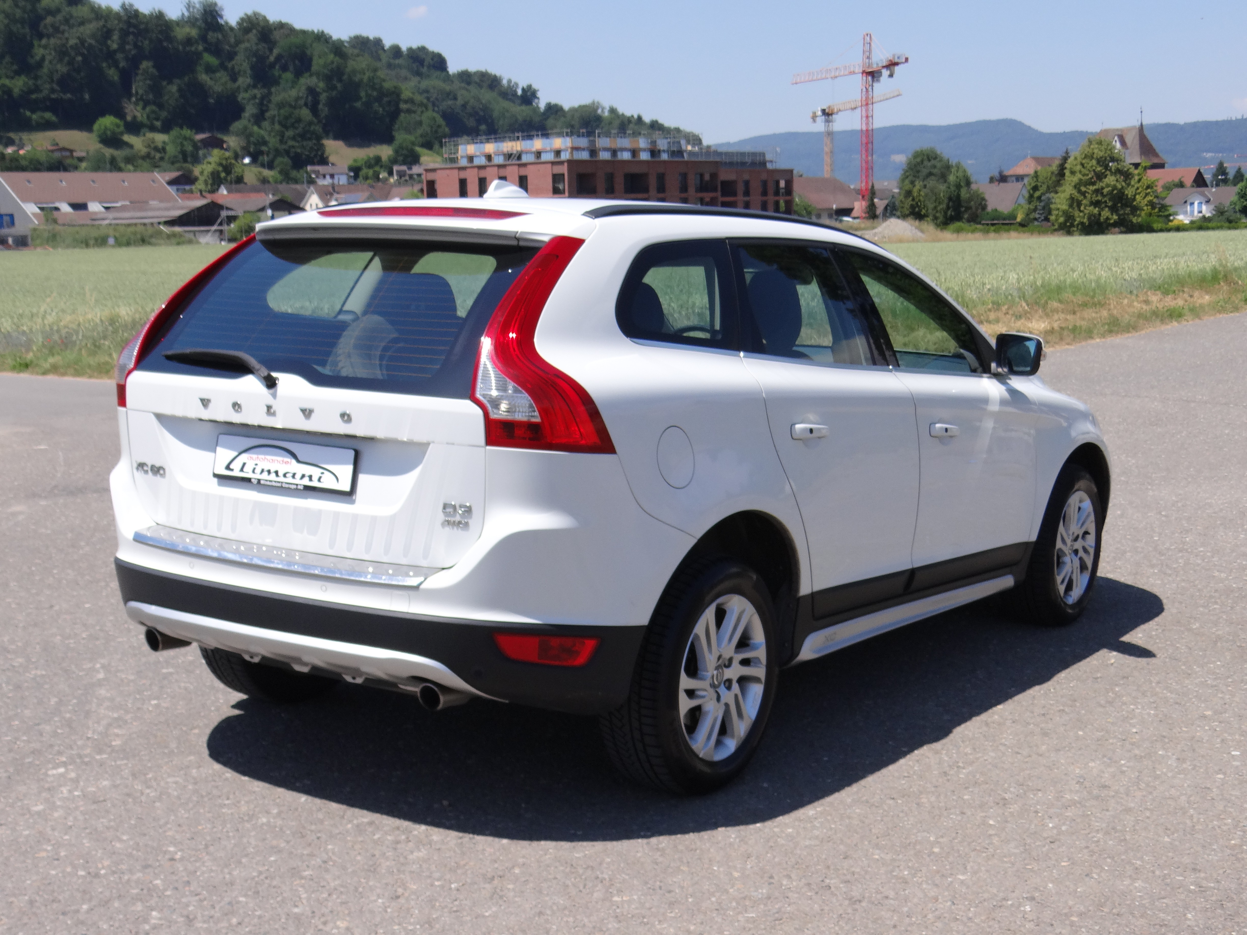 VOLVO XC60 D3 AWD Momentum Geartronic — slika 6