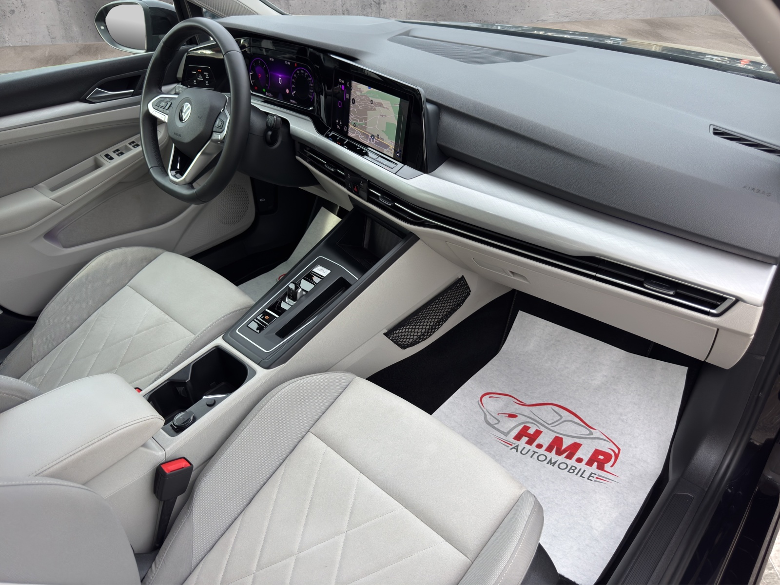 VW Golf 2.0 TDI Life-image-10