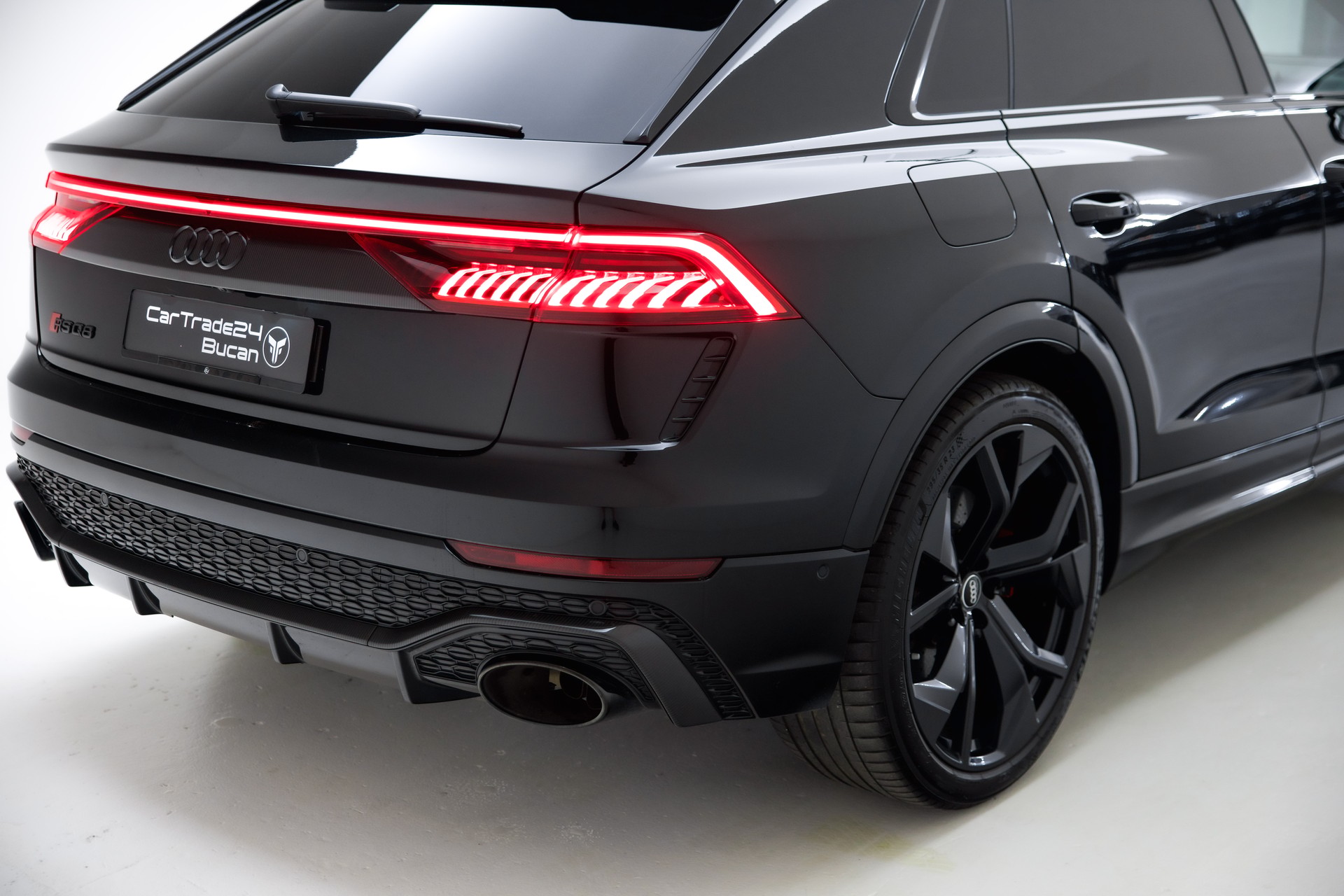 AUDI RSQ8 quattro tiptronic-image-15