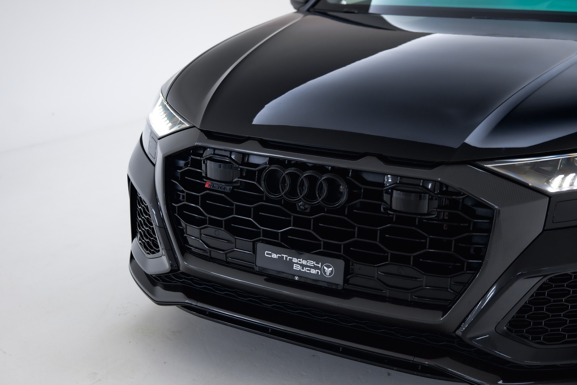 AUDI RSQ8 quattro tiptronic-image-11