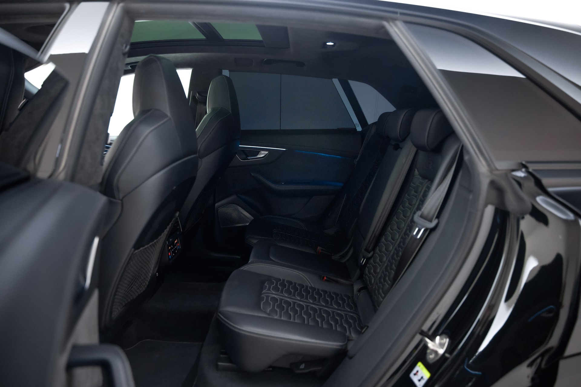 AUDI RSQ8 quattro tiptronic-image-22