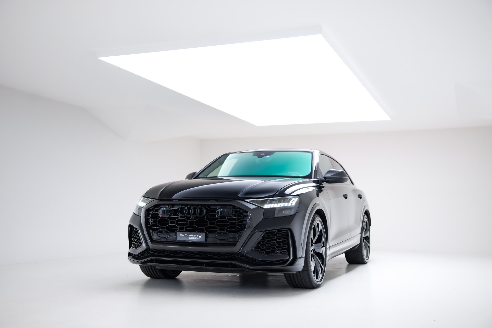AUDI RSQ8 quattro tiptronic-image-3