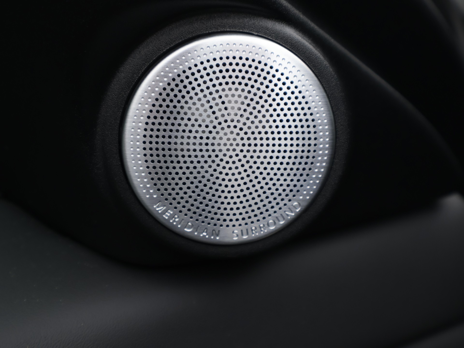 LAND ROVER Range Rover Evoque 1.5 T 270e Autobiography-image-14
