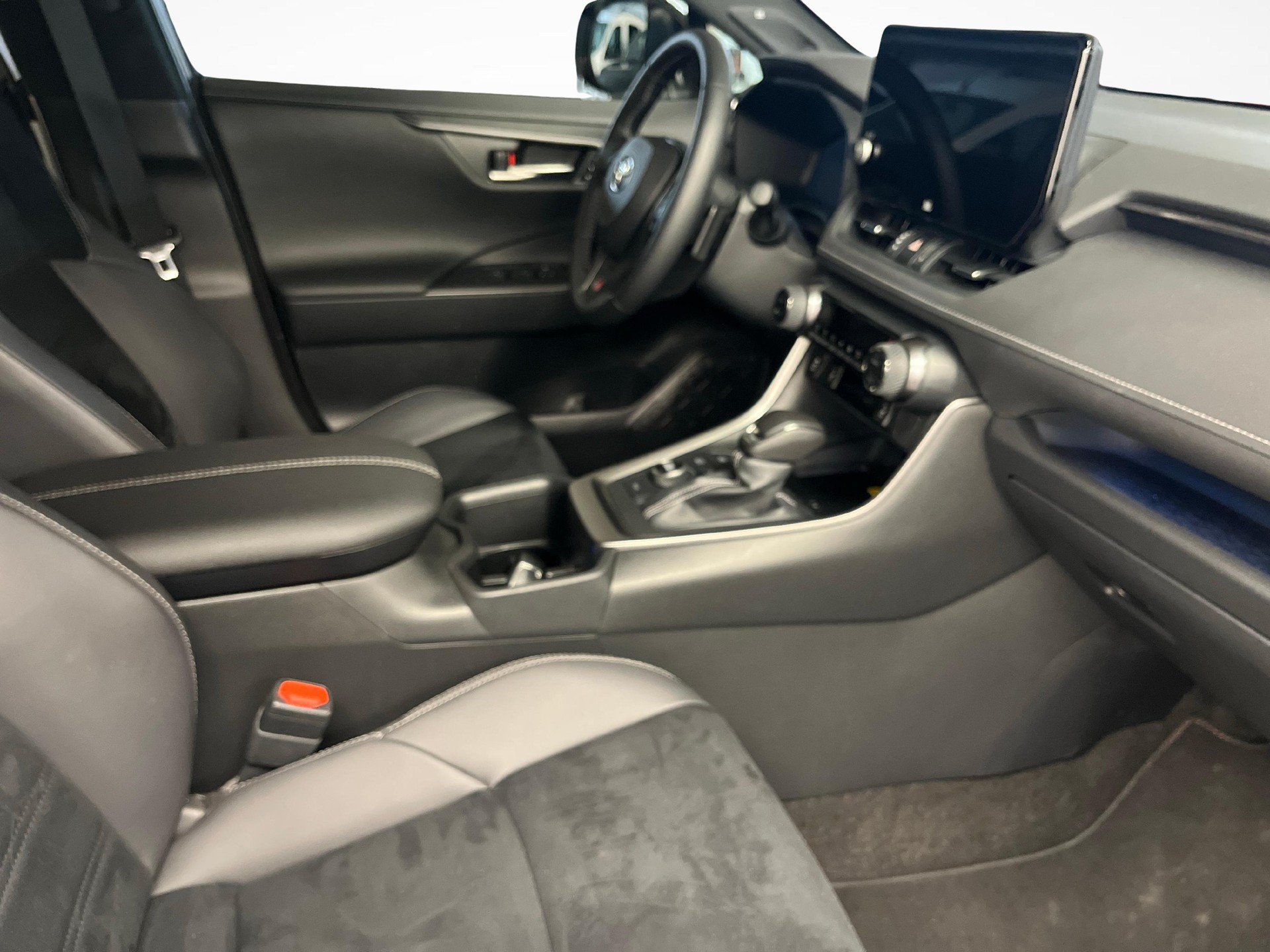 TOYOTA RAV4 2.5 Plug-In-Hybrid GR Sport-image-10