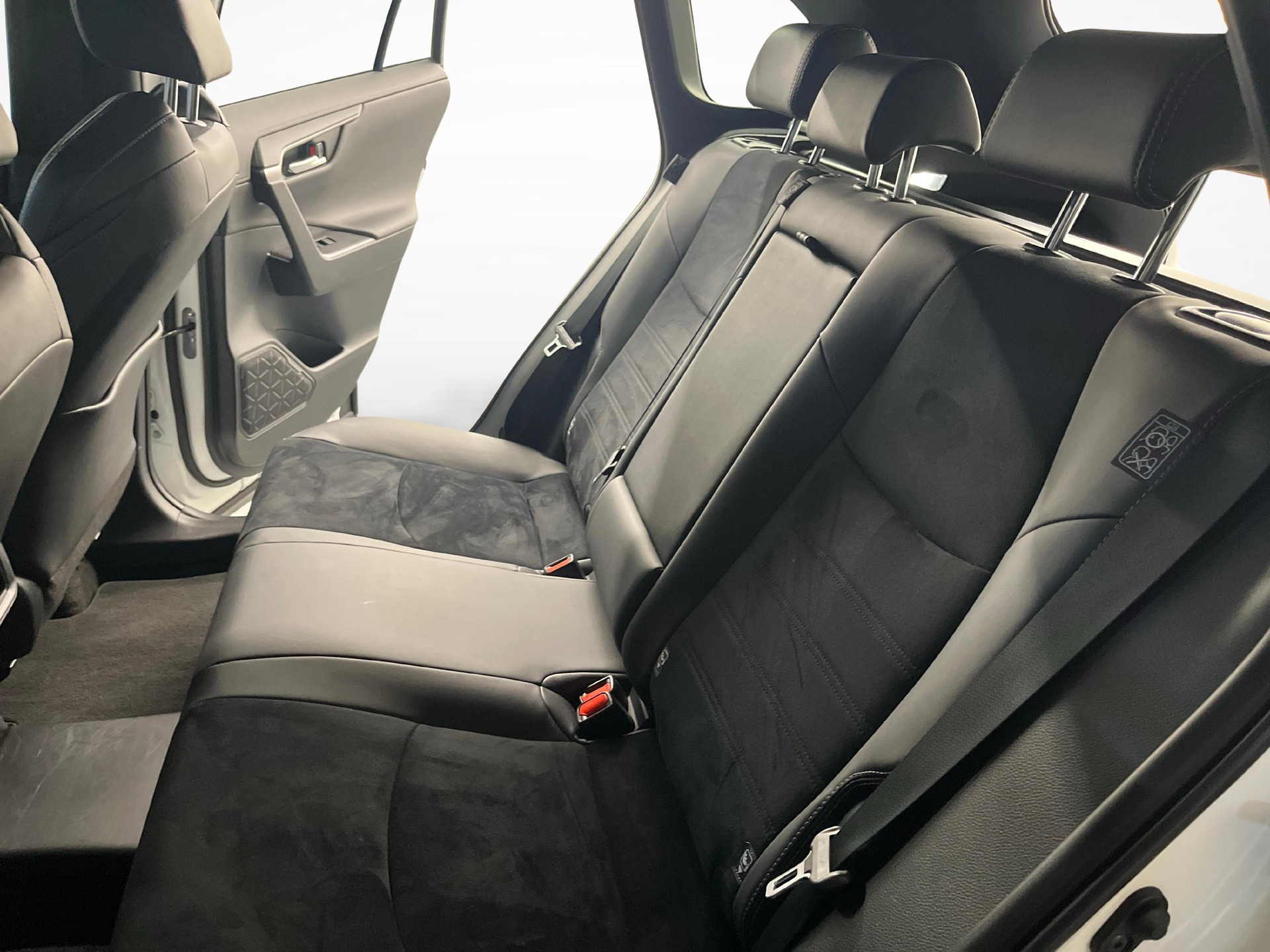 TOYOTA RAV4 2.5 Plug-In-Hybrid GR Sport-image-11