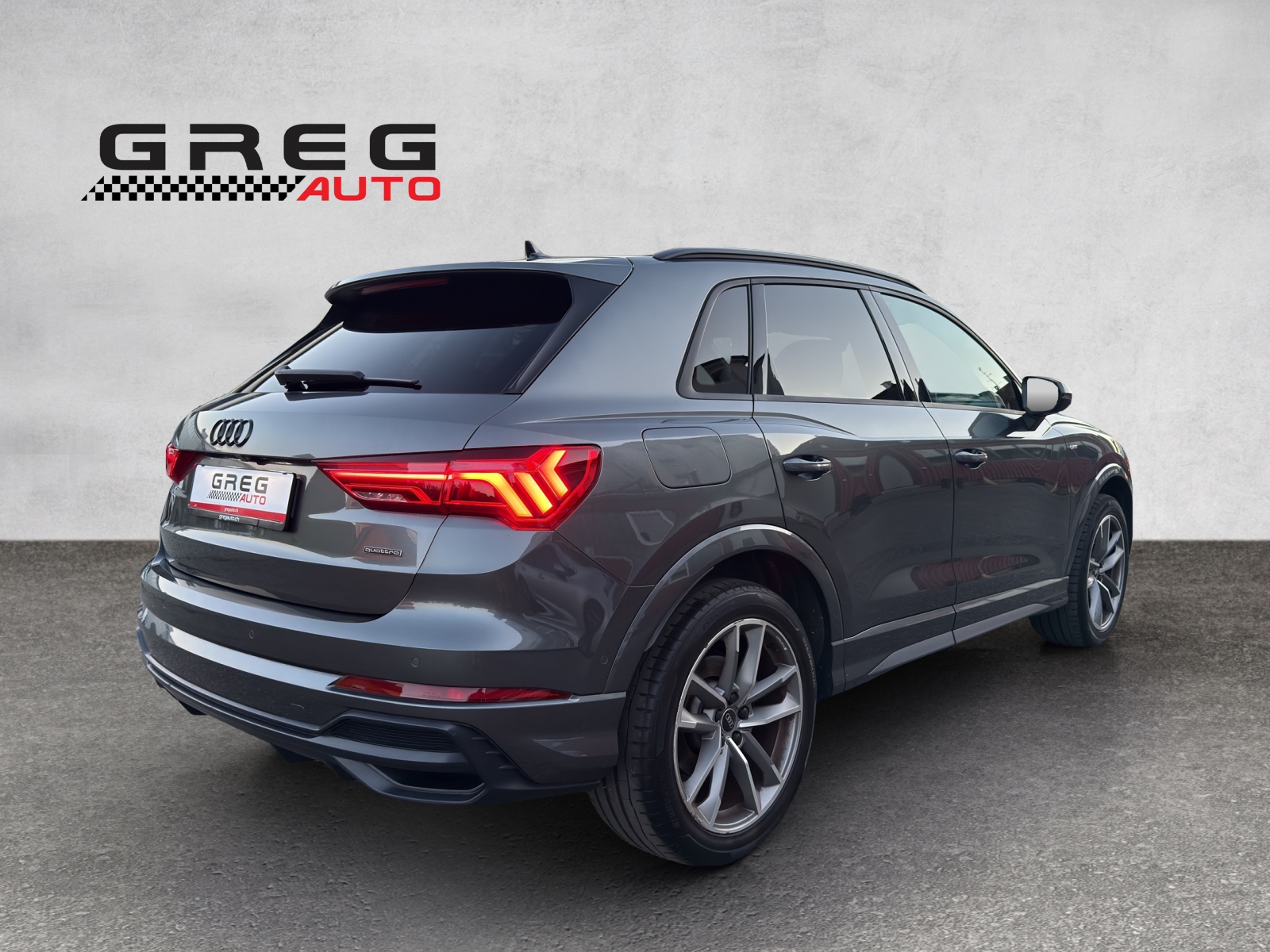 AUDI Q3 40 TDI S line Attraction quattro S-tronic-image-3