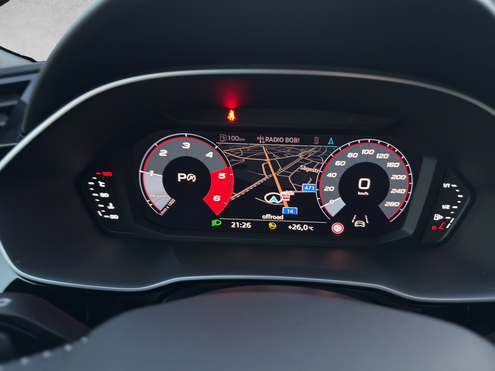 AUDI Q3 40 TDI S line Attraction quattro S-tronic-image-11