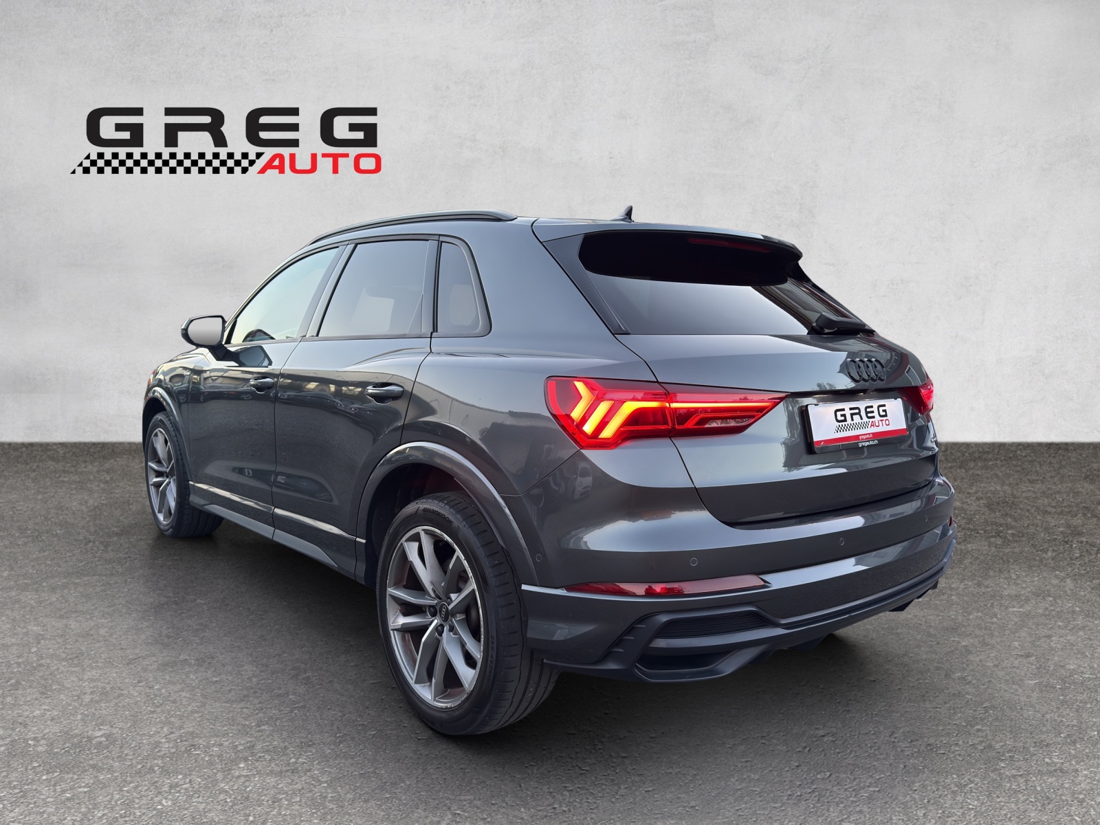 AUDI Q3 40 TDI S line Attraction quattro S-tronic-image-2