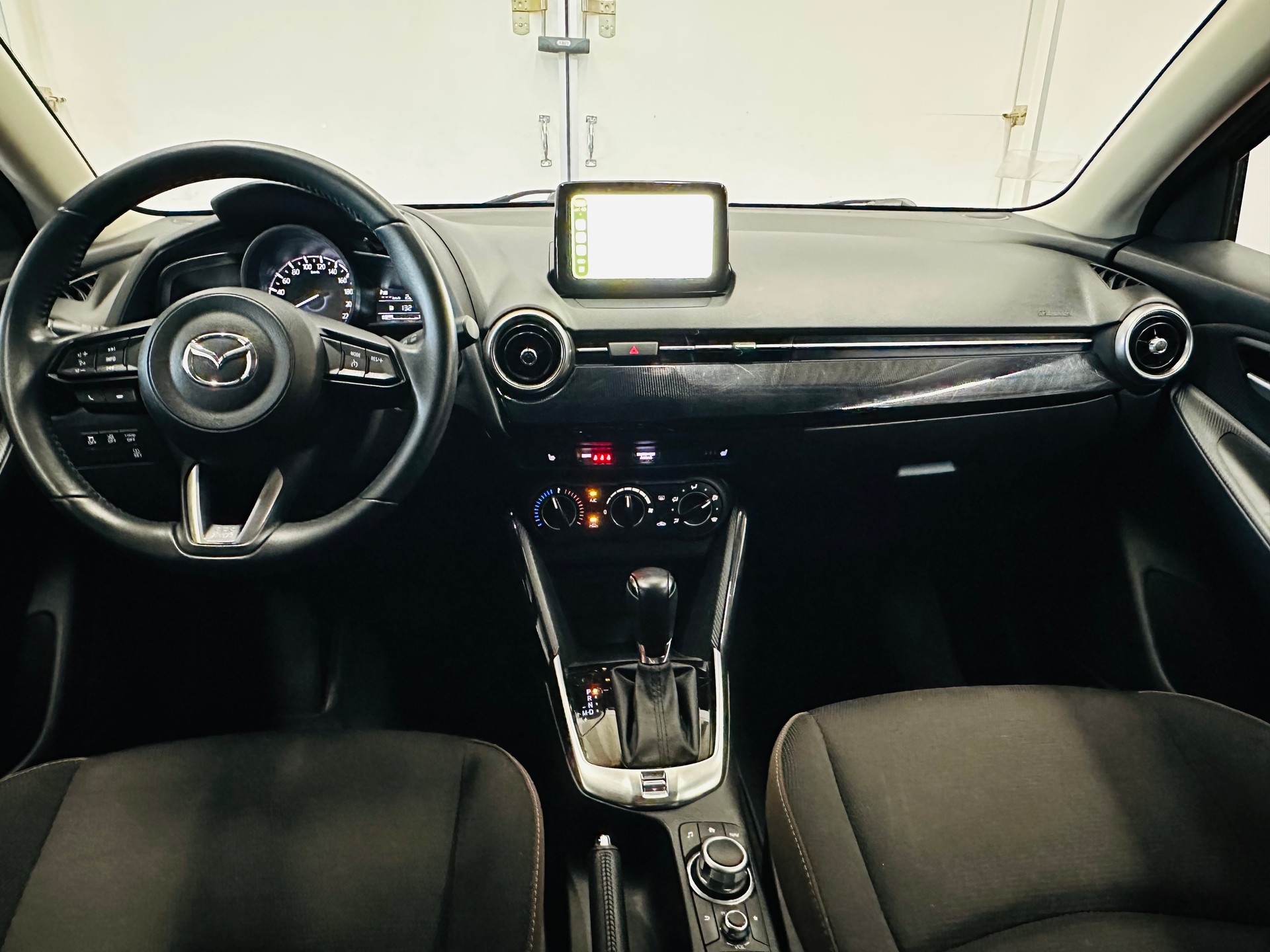 MAZDA 2 SKYACTIV-G 90 Ambition Automat-image-12