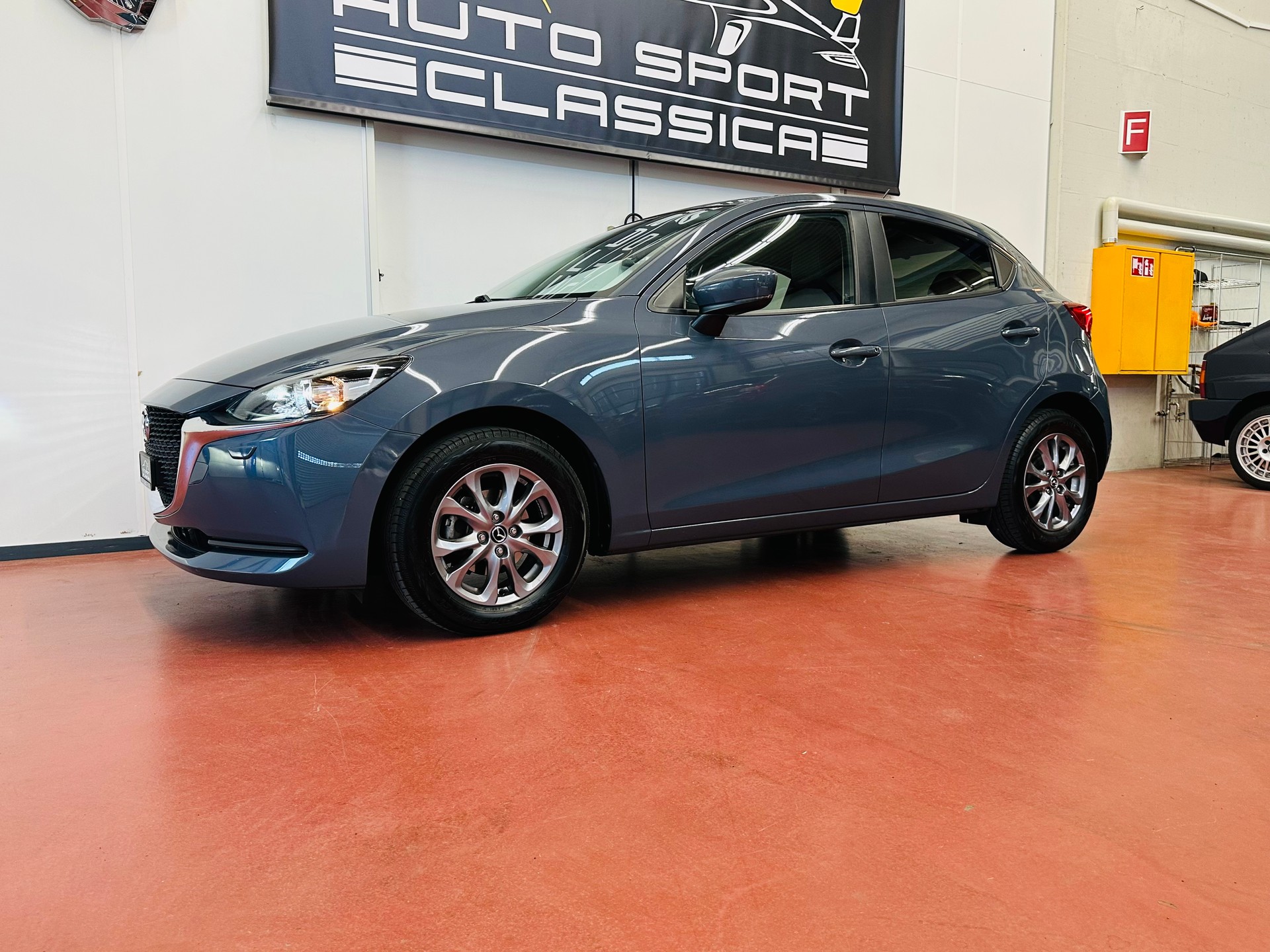 MAZDA 2 SKYACTIV-G 90 Ambition Automat-image-3