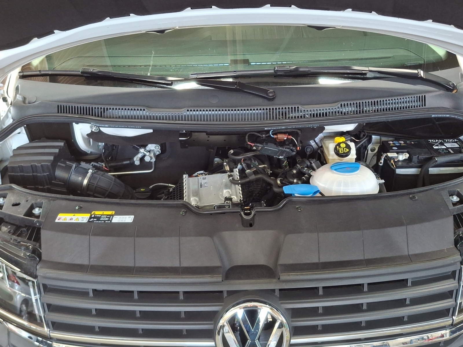 VW T6.1 2.0 TDI-image-15