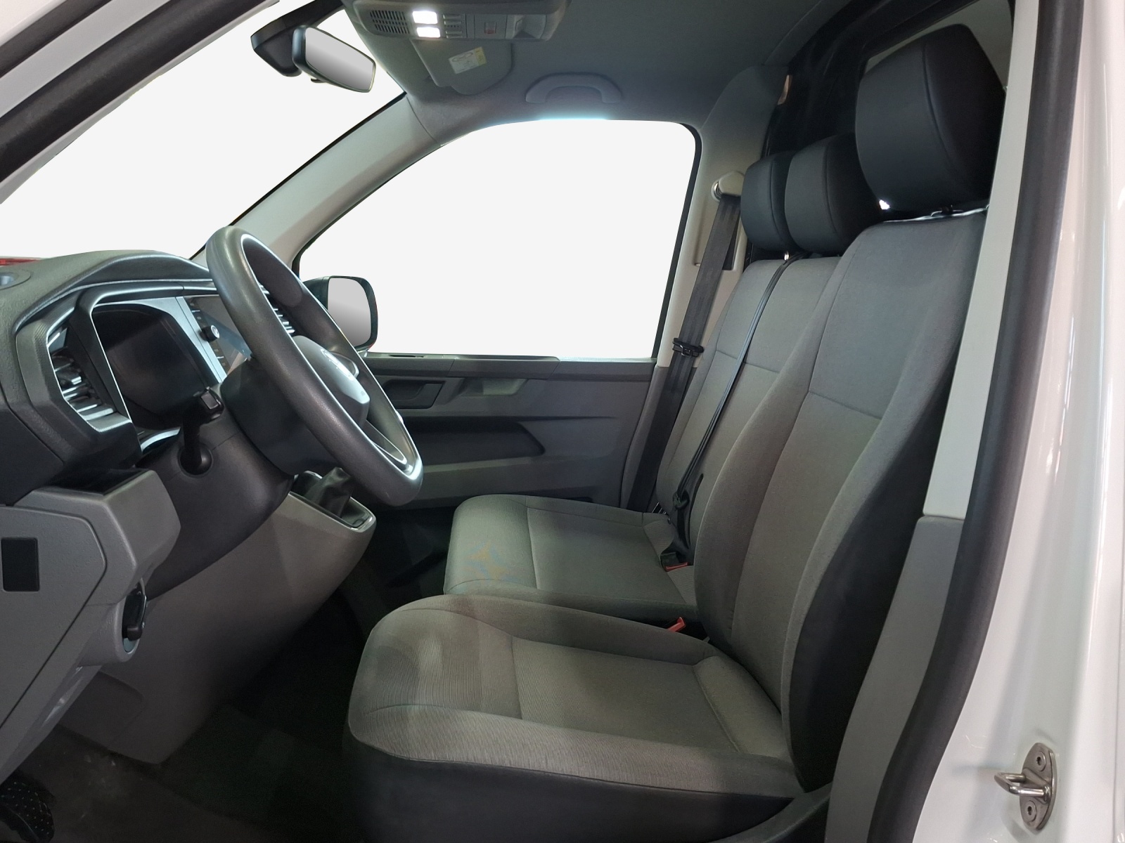 VW T6.1 2.0 TDI-image-7