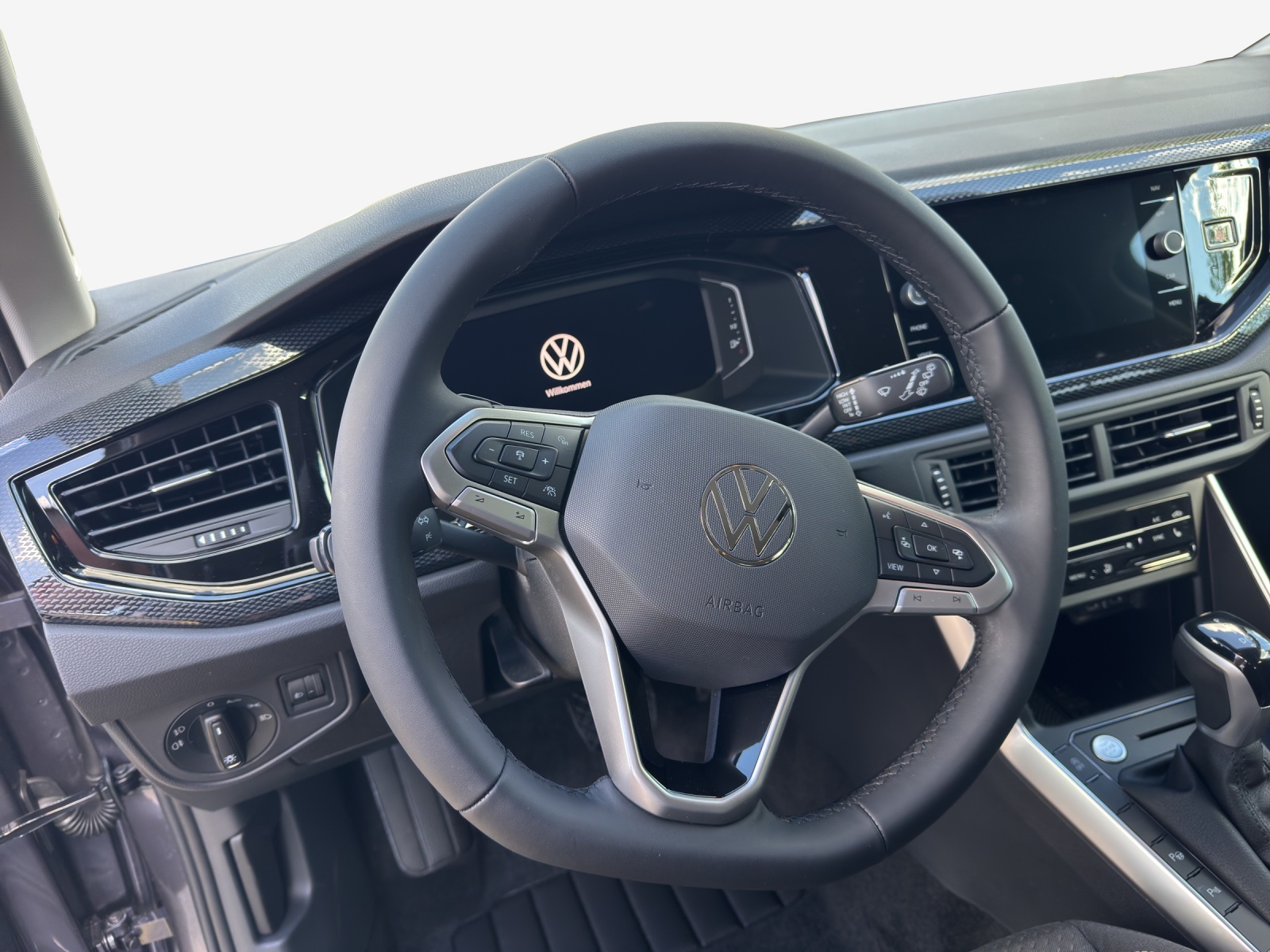 VW Polo 1.0 TSI Life DSG-image-9