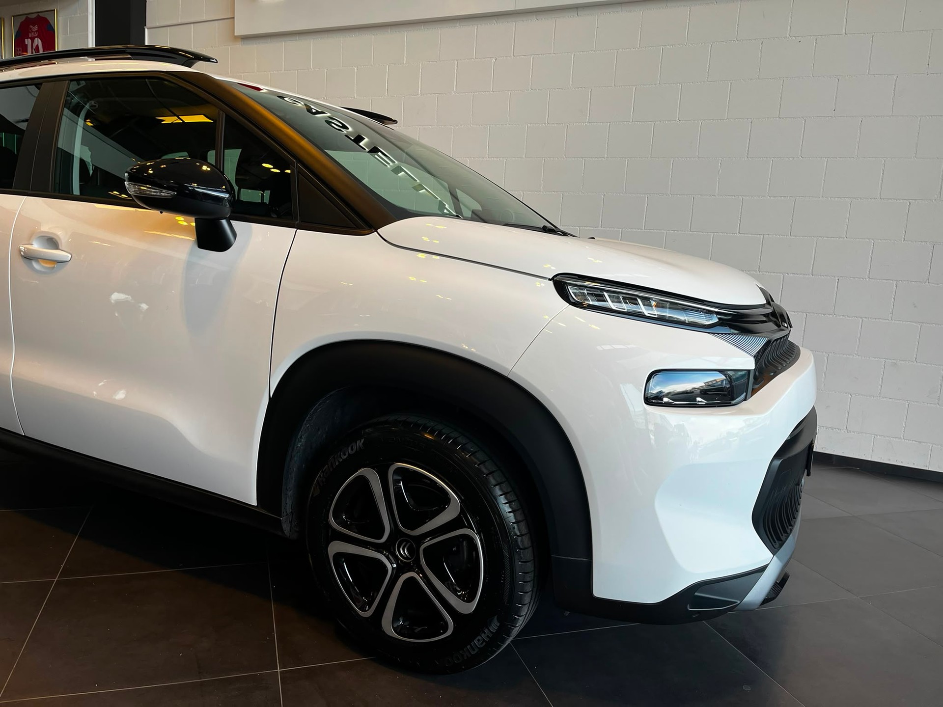 CITROEN C3 Aircross 1.2 SwissEAT6-image-1