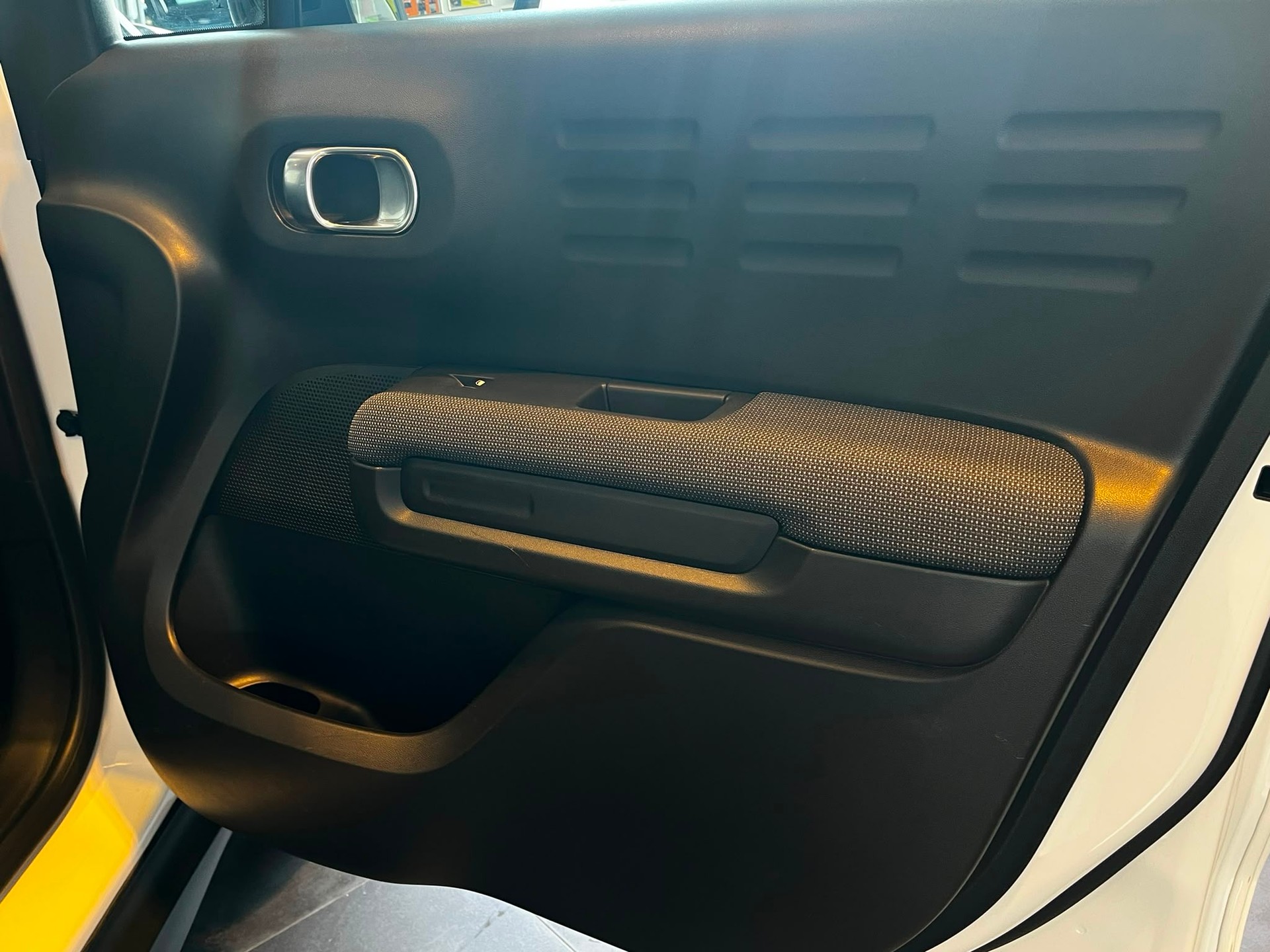 CITROEN C3 Aircross 1.2 SwissEAT6-image-24