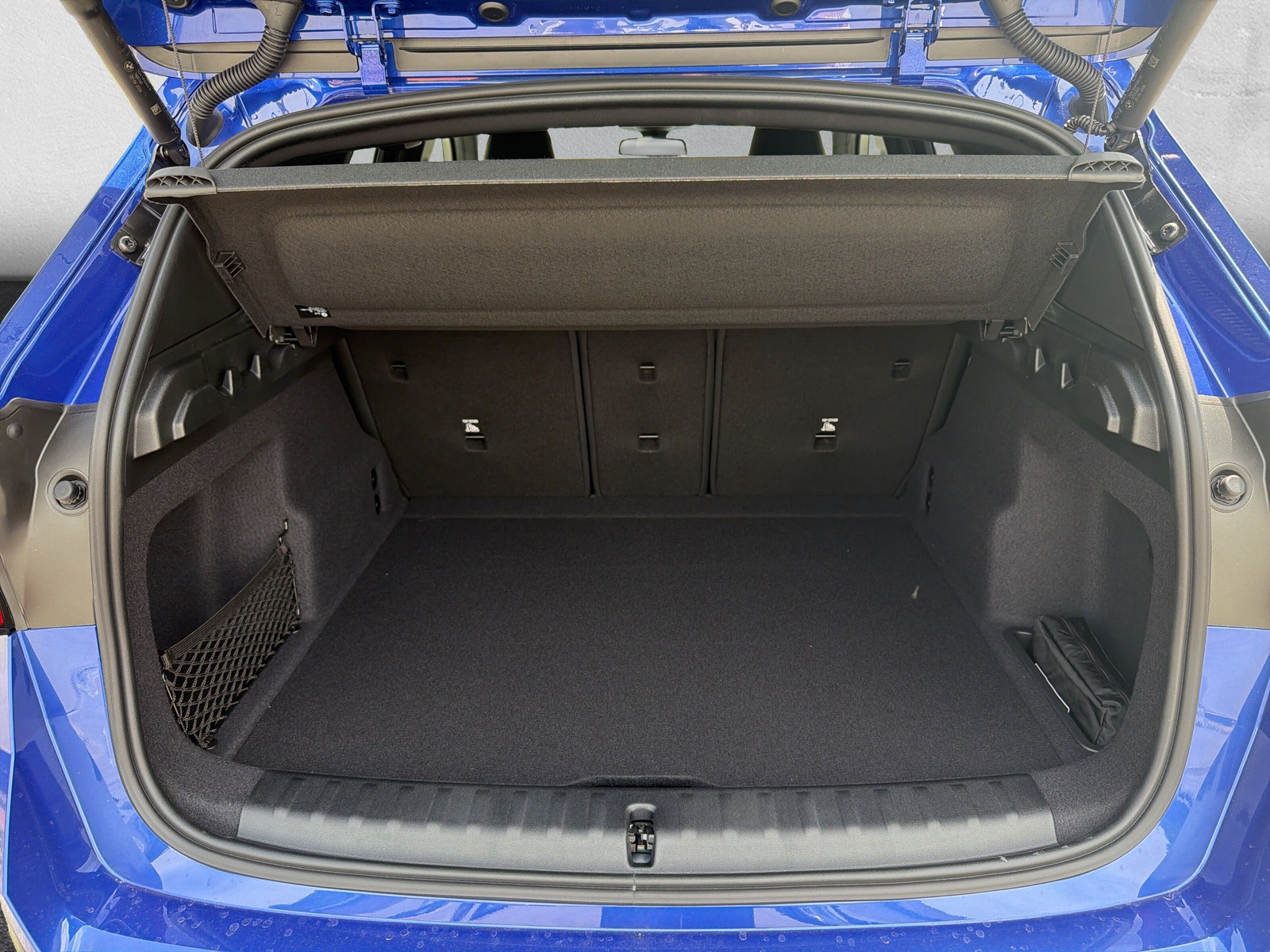 BMW X1 xDrive M35i-image-10