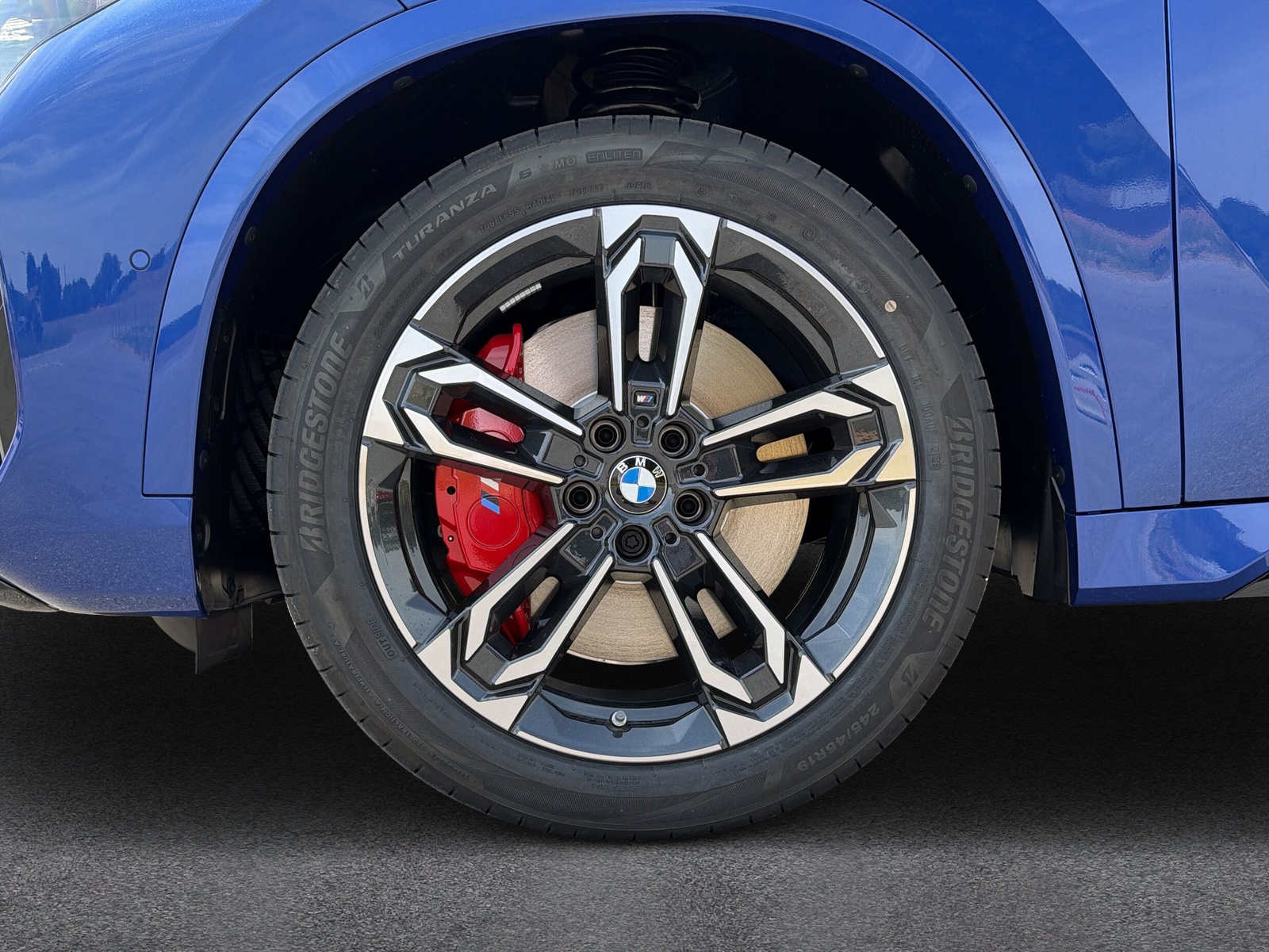BMW X1 xDrive M35i-image-9