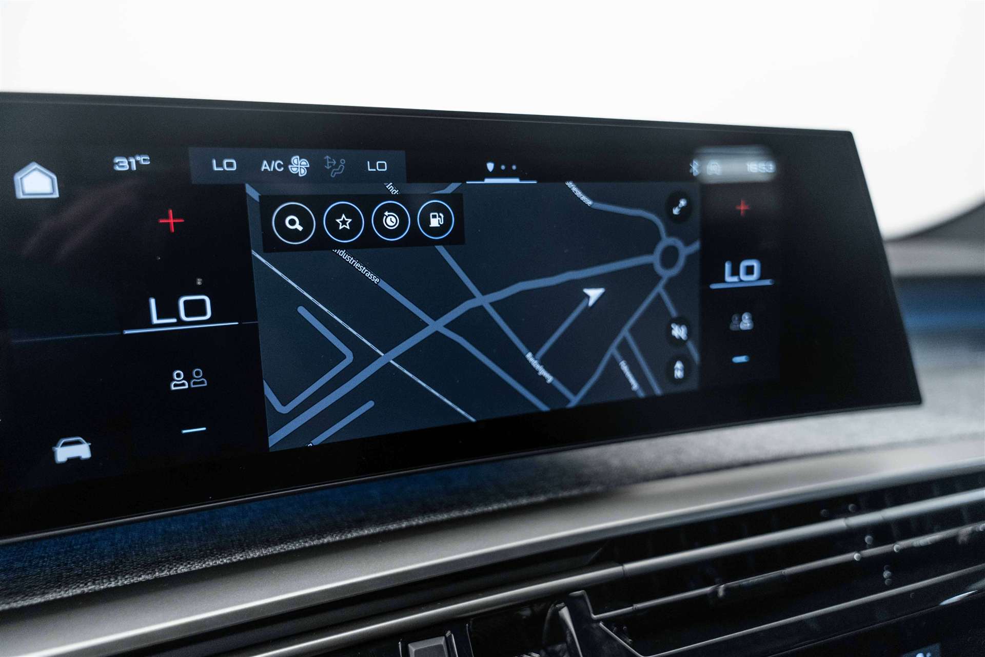 PEUGEOT 5008 145 Hybrid GT 7-Plätzer e-DCS-Automat-image-17