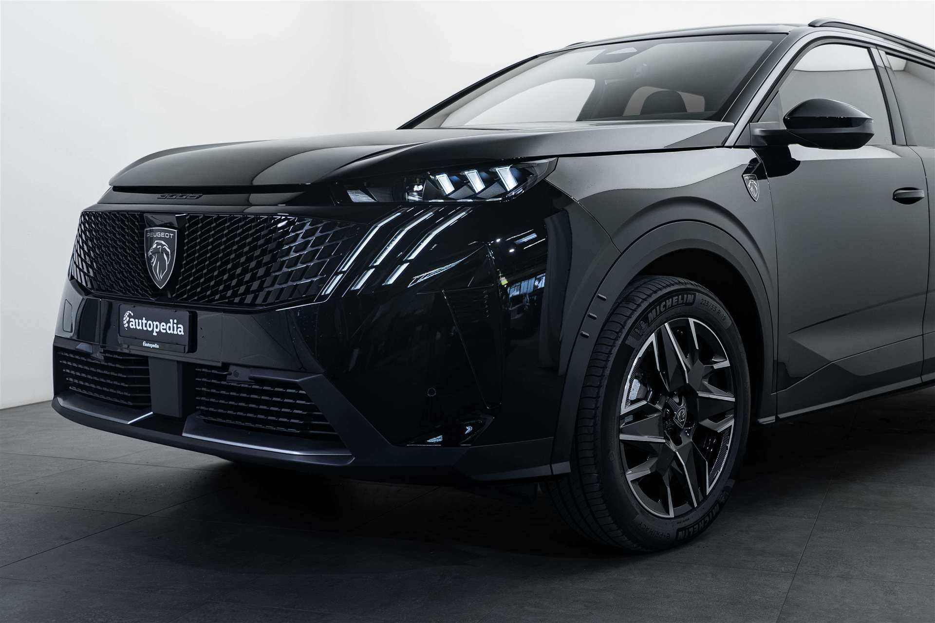 PEUGEOT 5008 145 Hybrid GT 7-Plätzer e-DCS-Automat-image-1