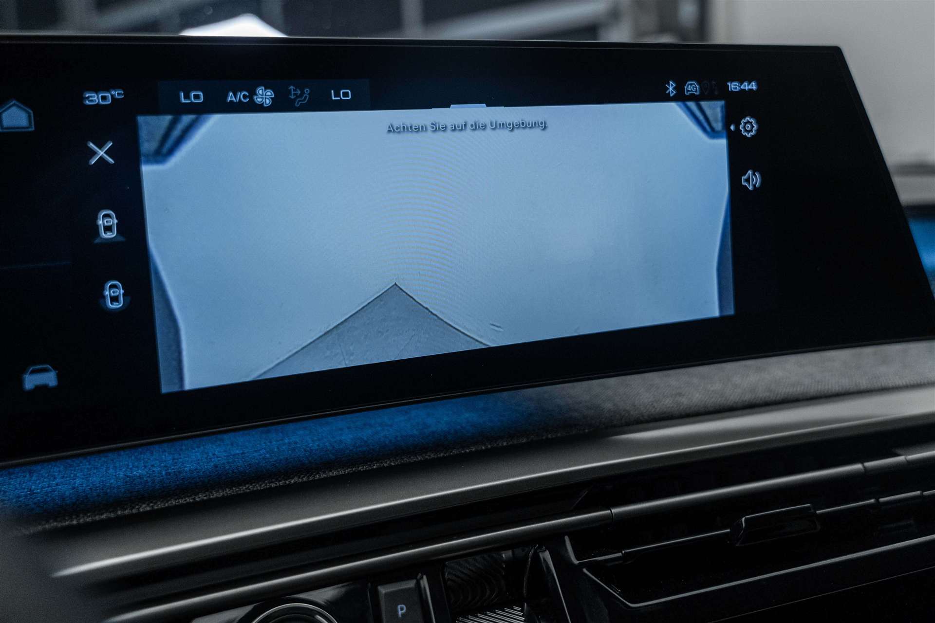 PEUGEOT 5008 145 Hybrid GT 7-Plätzer e-DCS-Automat-image-16