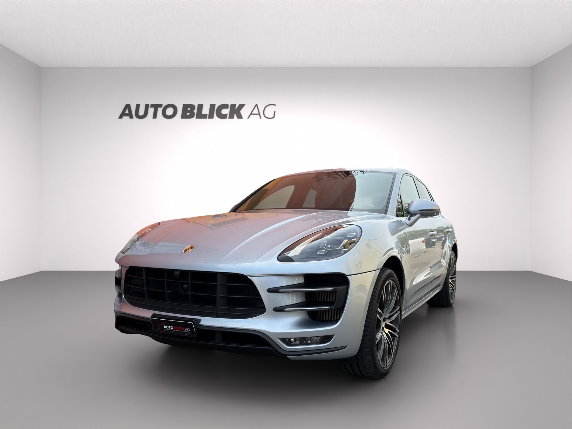 PORSCHE Macan Turbo Performance PDK