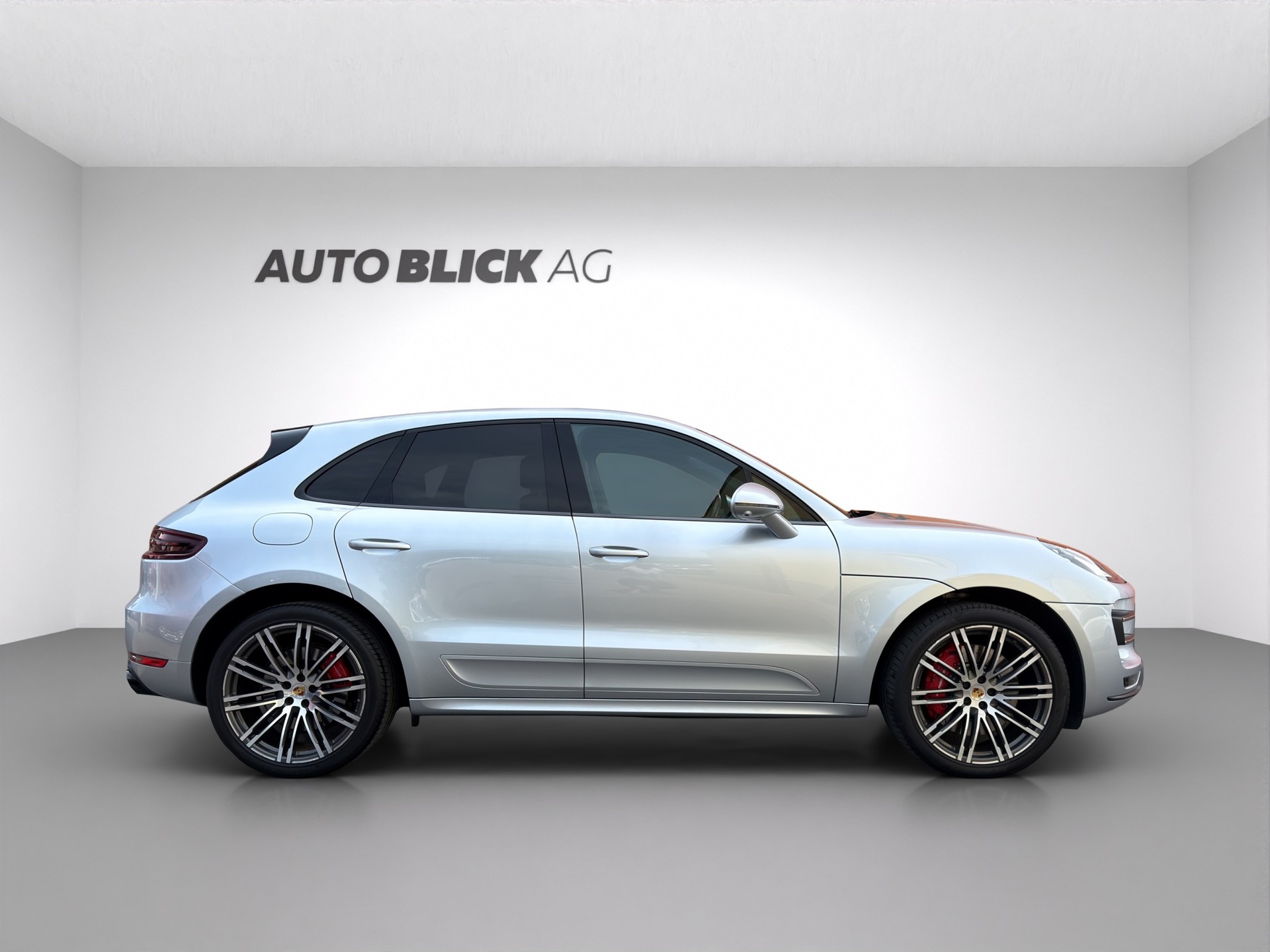 PORSCHE Macan Turbo Performance PDK-showroom-element-3