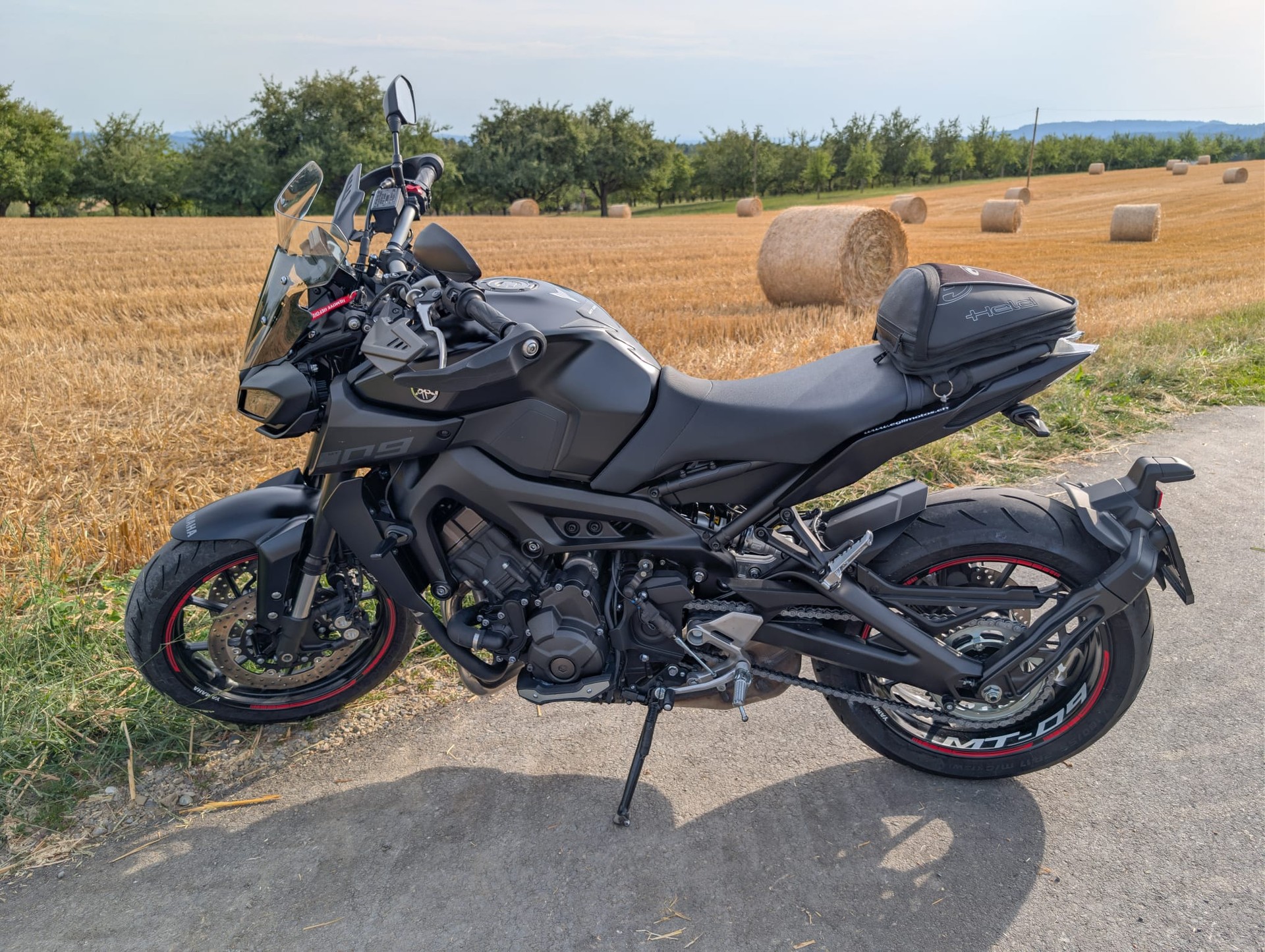 YAMAHA MT-09 ABS-image-2