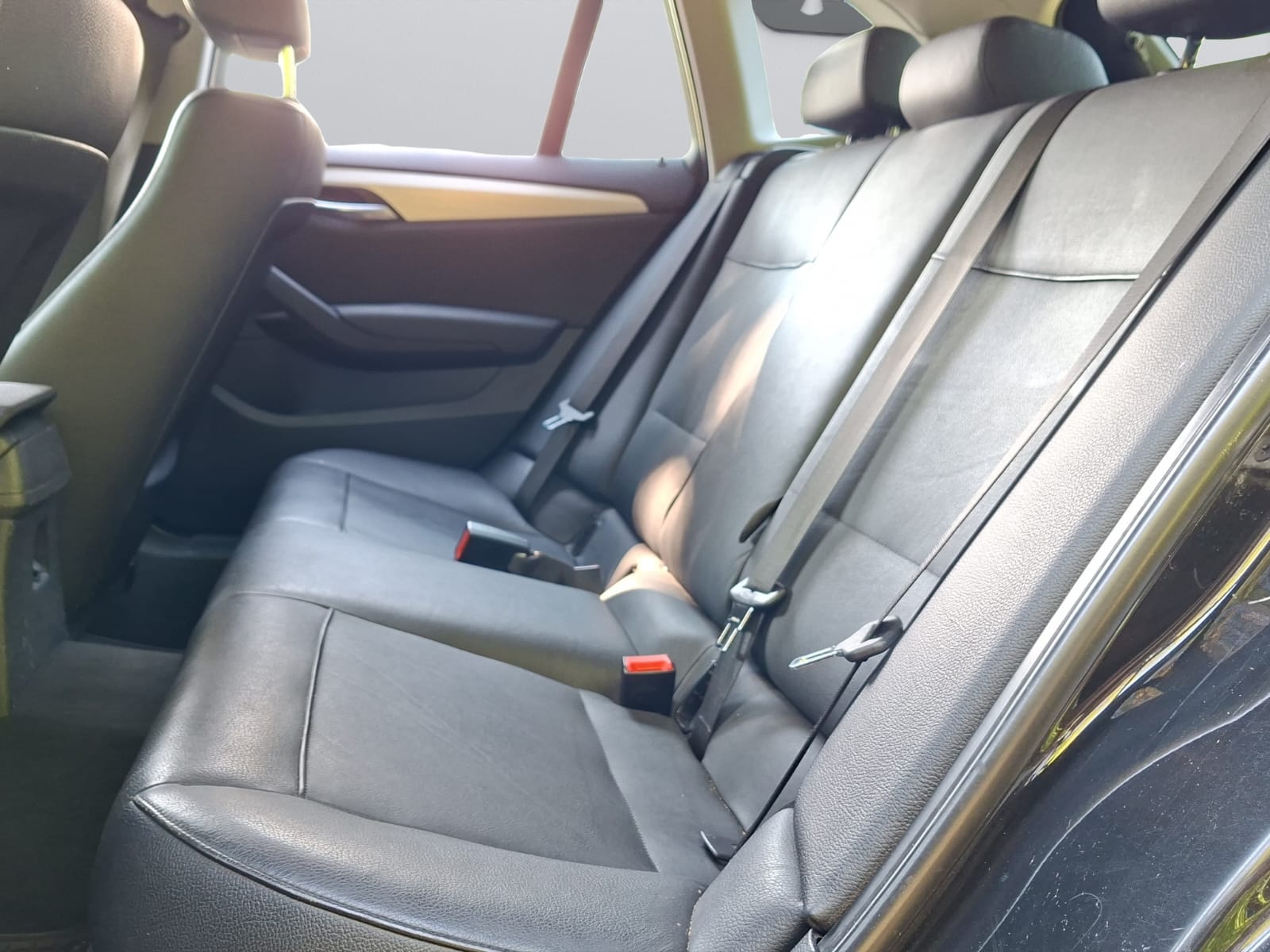 BMW X1 xDrive 20d-image-8