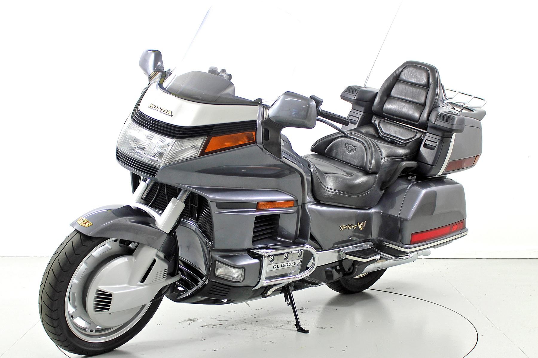 HONDA GL Goldwing-showroom-element-2