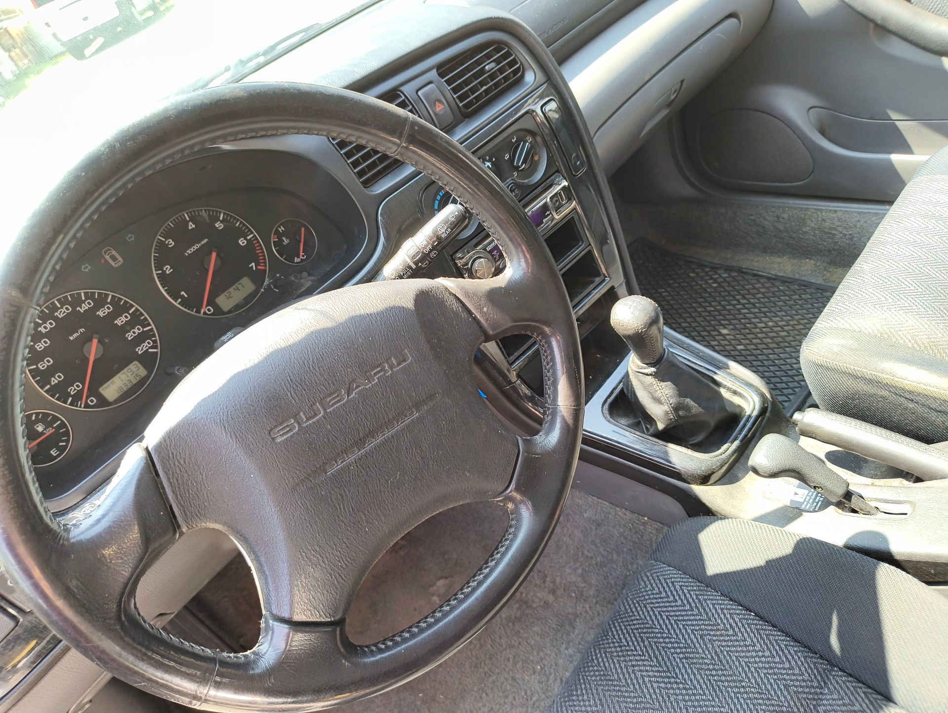 SUBARU Legacy 2.0 Swiss Cool Plus-image-6