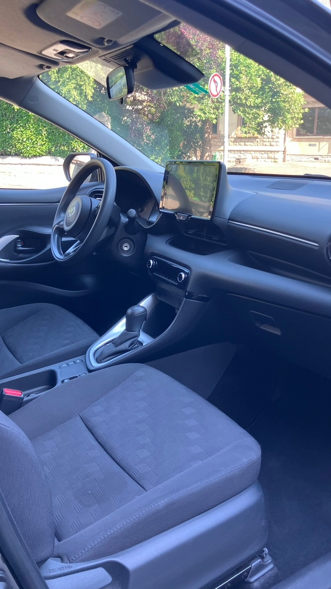 TOYOTA 1.5 VVT-i HSD Comfort-image-2