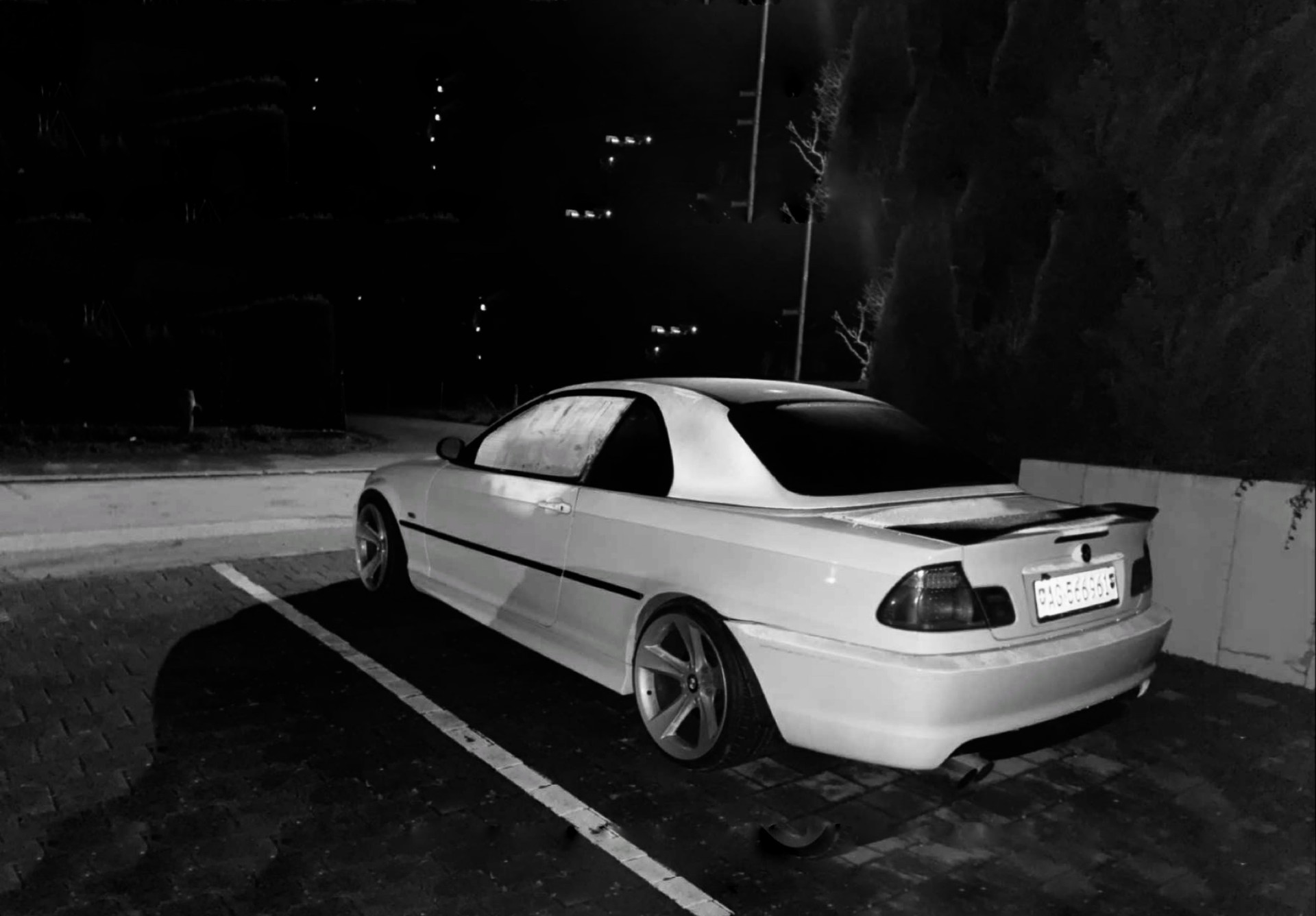 BMW 330Ci-image-4